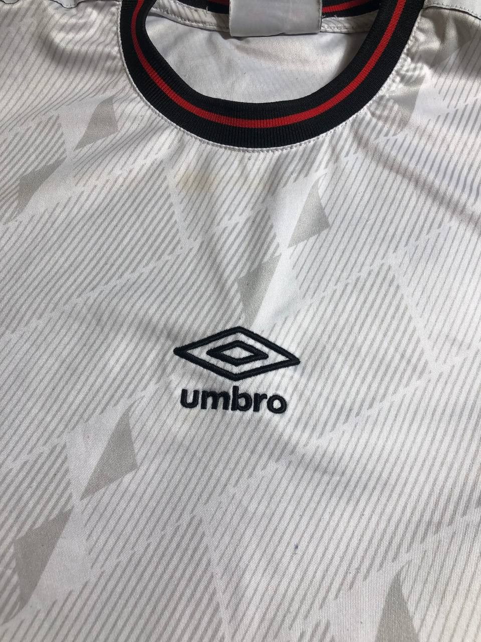 Umbro × Vintage Vintage Umbro Carling Center Logo Tee T-Shirt 90’s Size US S / EU 44-46 / 1 - 8 Thumbnail
