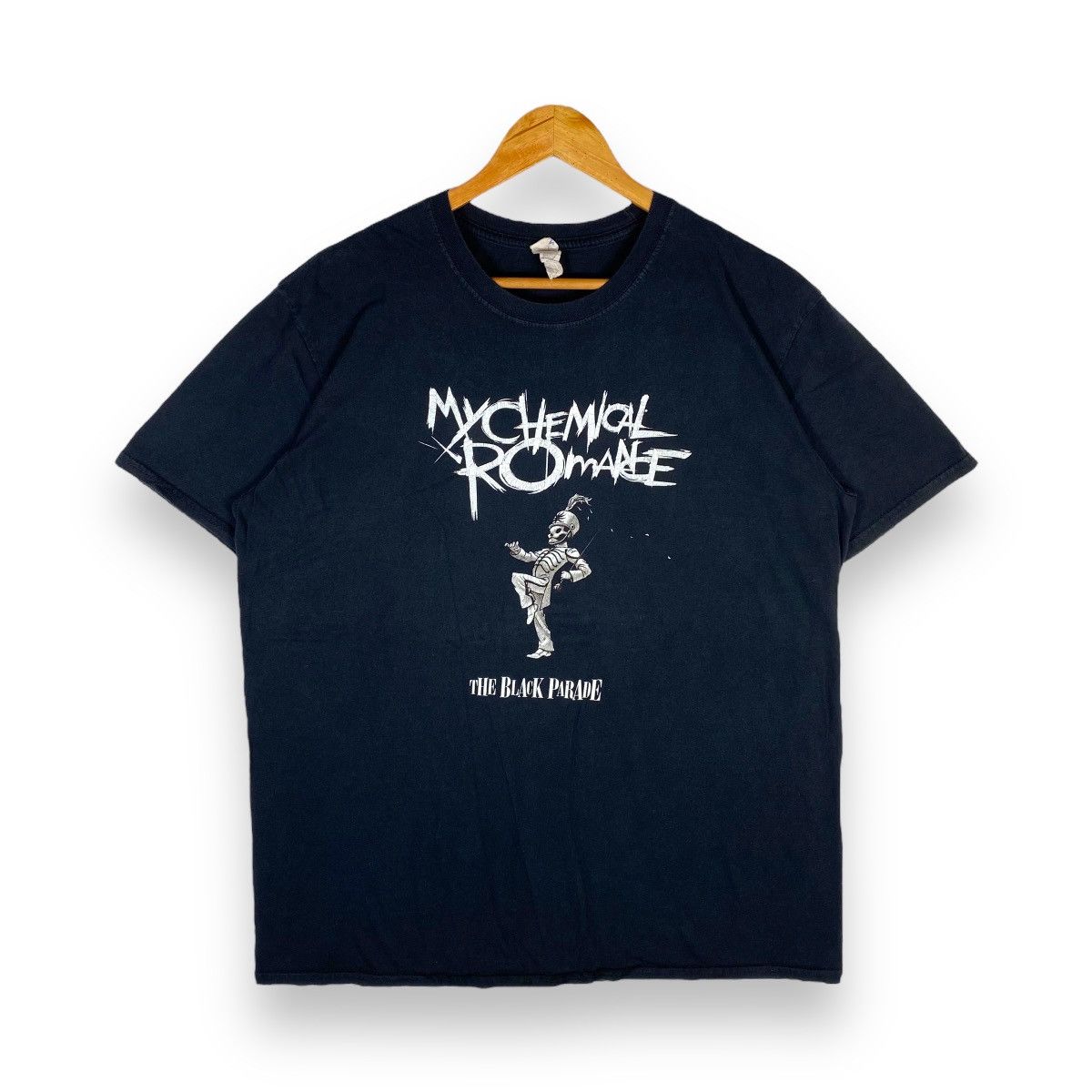 My Chemical Romance VINTAGE MY CHEMICAL ROMANCE THE BLACK PARADE TEE Size US XL / EU 56 / 4 - 1 Thumbnail