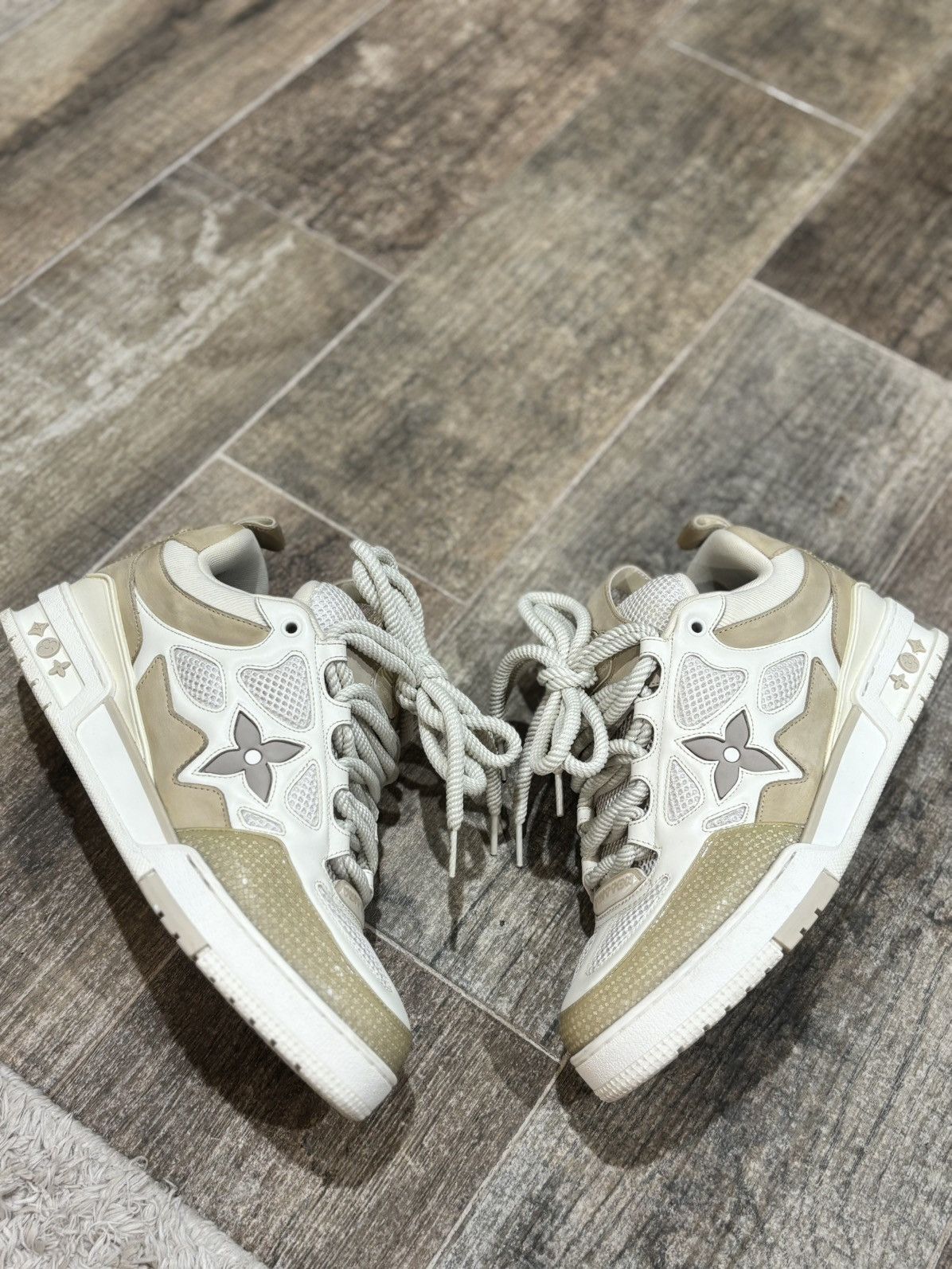 Louis Vuitton Beige and White Skate Sneakers Size US 9 / EU 42 - 1 Thumbnail