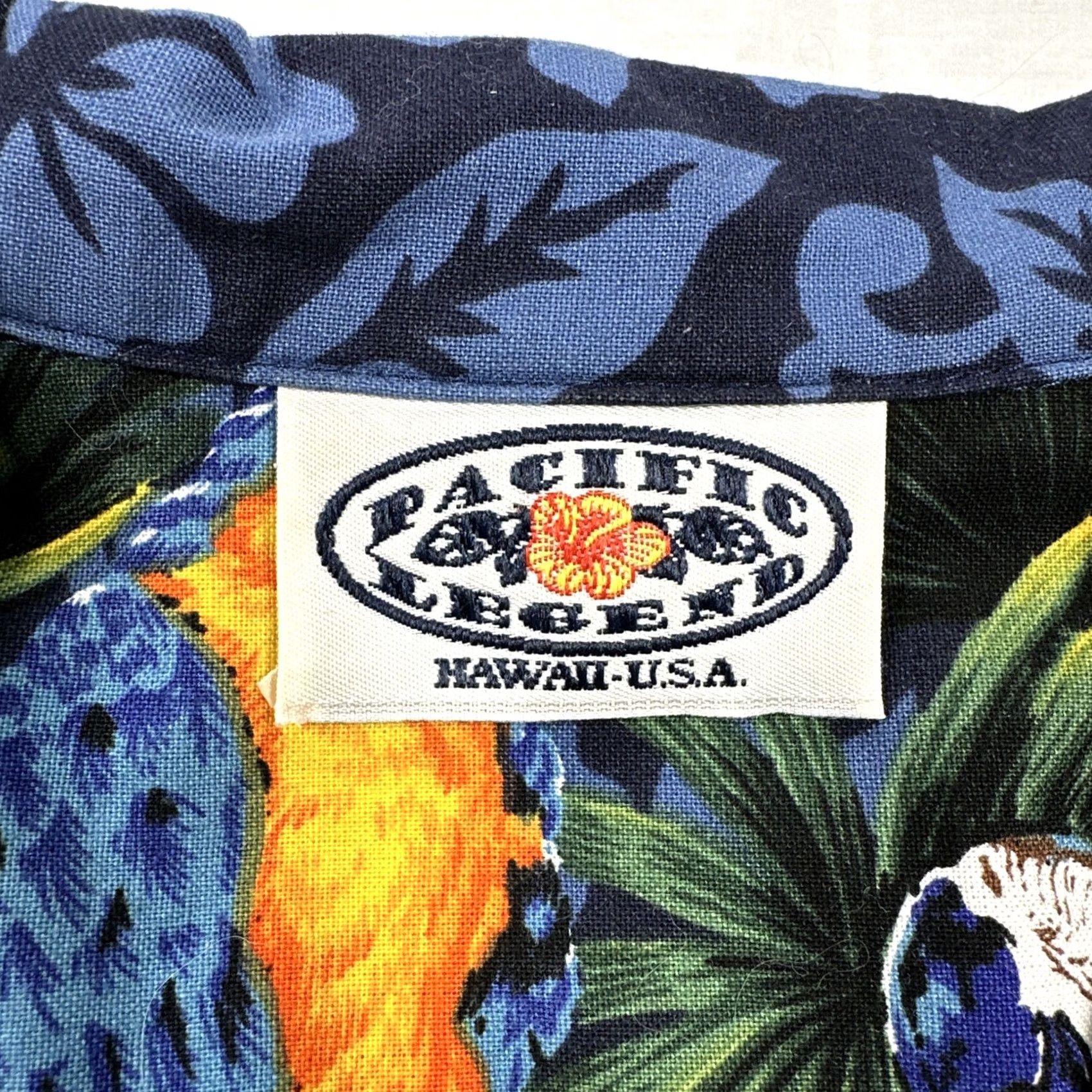 Vintage VINTAGE Pacific Legend Button-Up Shirt Men L Hawaiian Blue Parrots AOP USA Made Size US L / EU 52-54 / 3 - 3 Thumbnail