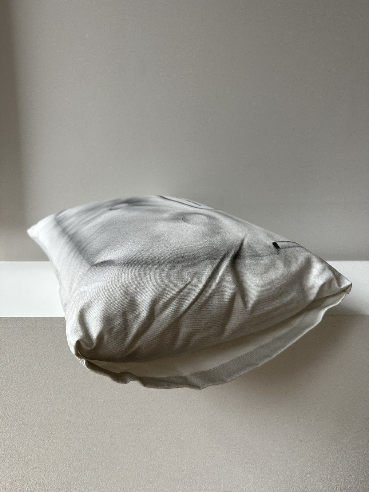 Gentle Monster × Maison Margiela Maison Margiela x Gentle Monster Pillow Size ONE SIZE - 5 Thumbnail