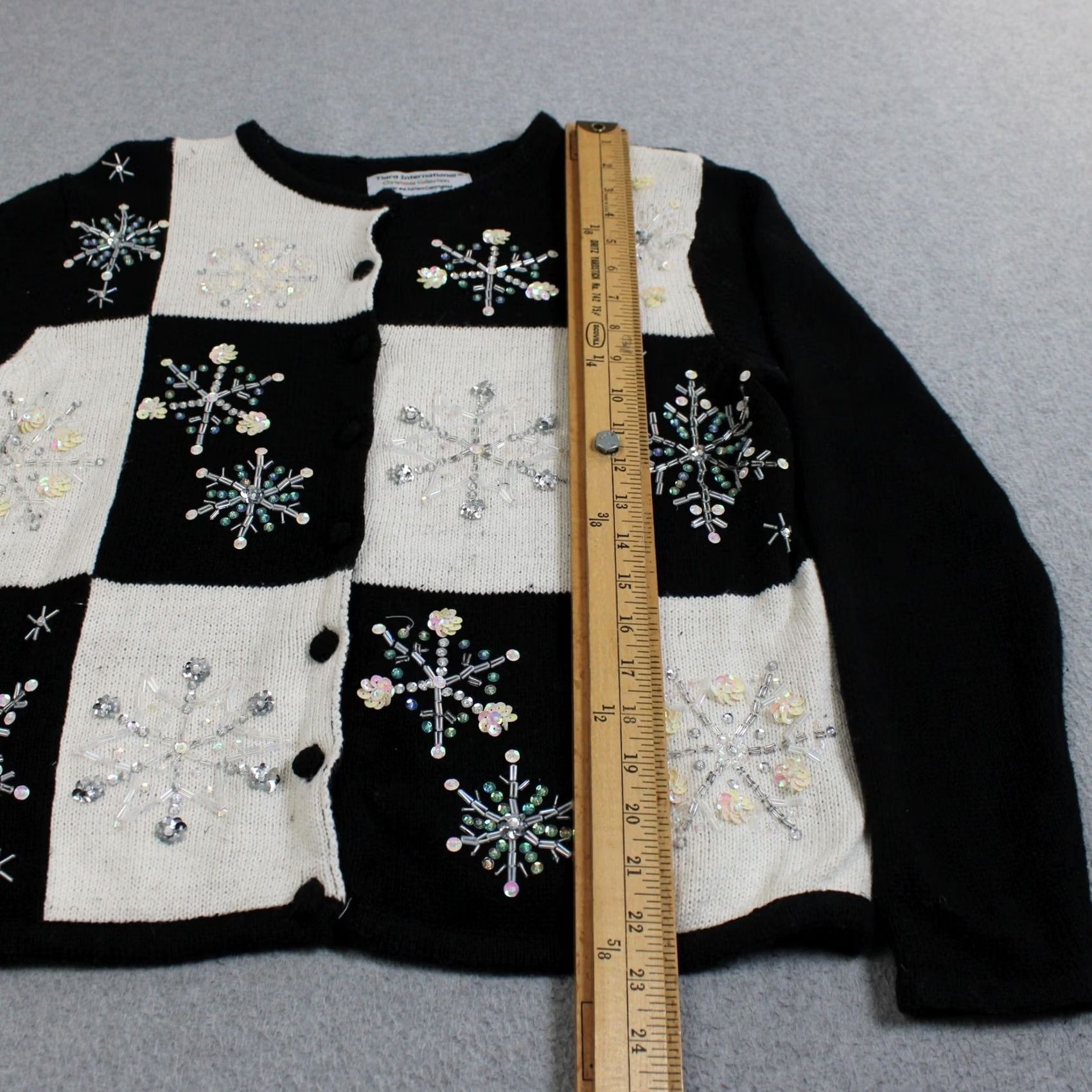 Vintage Tiara International Cardigan Sweater Women Medium Black Snowflake Ramie Blend Christmas Size M / US 6-8 / IT 42-44 - 4 Thumbnail