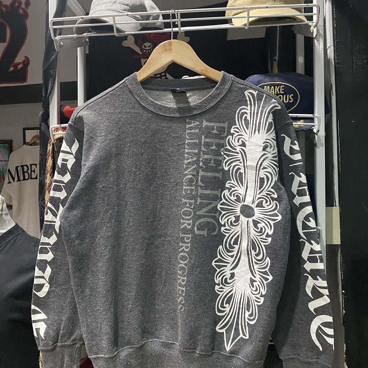 Japanese Brand Japanese Brand The Breakers Inspired Chrome Heart Sweatshirt Size US S / EU 44-46 / 1 - 3 Thumbnail
