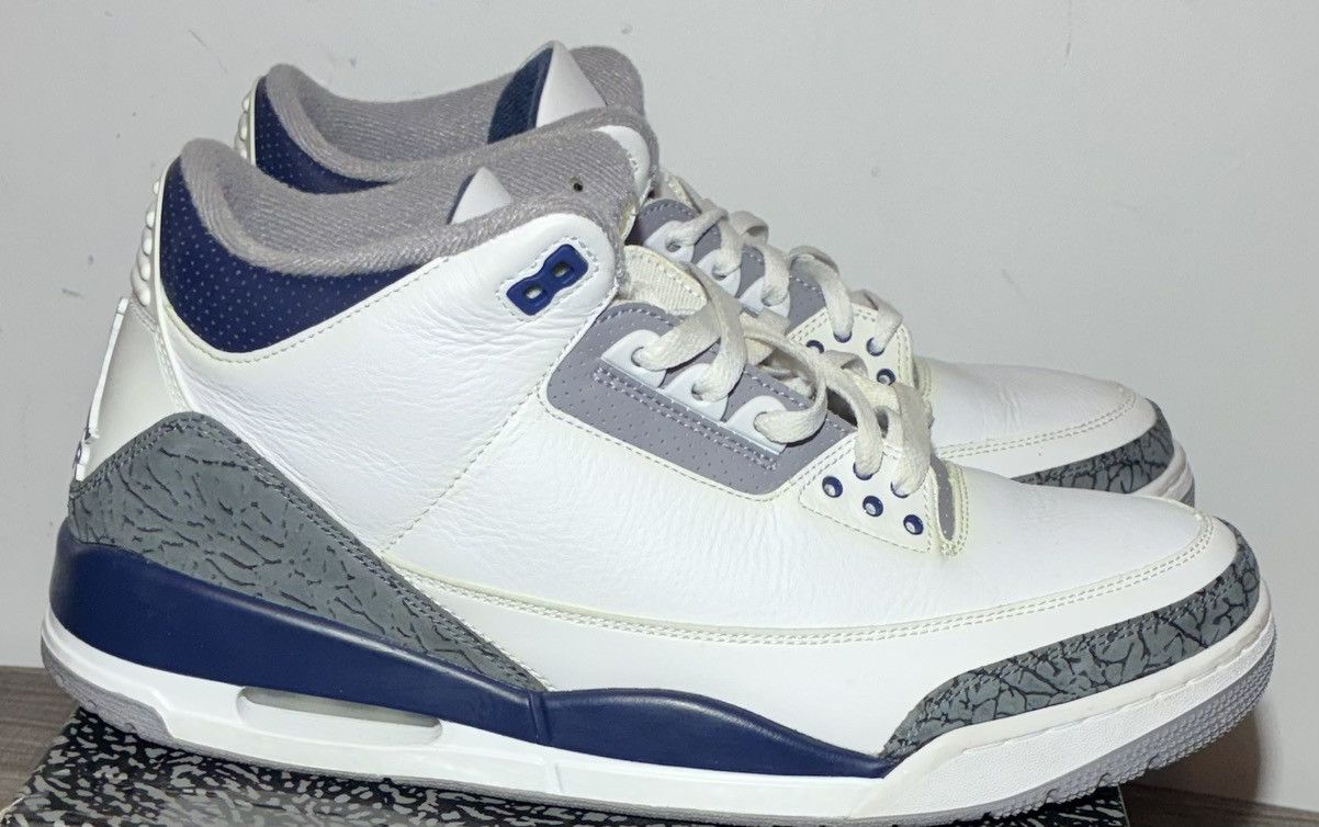 Jordan Brand Size 12.5 - Air Jordan 3 Retro Midnight Navy Size US 12.5 / EU 45-46 - 3 Thumbnail