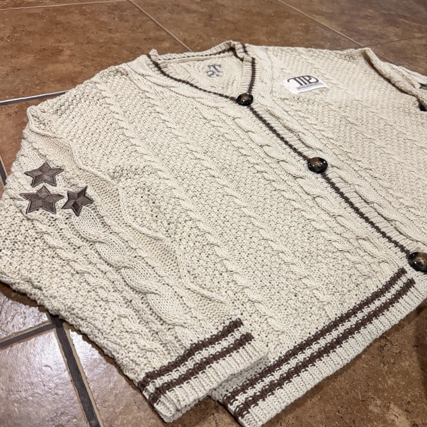 Vintage Taylor Swift Cardigan Folklore Patch XL 2XL Beige Women Knit V-Neck Long Sleeve Casual Vintage: No, Contemporary? Size XL / US 12-14 / IT 48-50 - 2 Thumbnail
