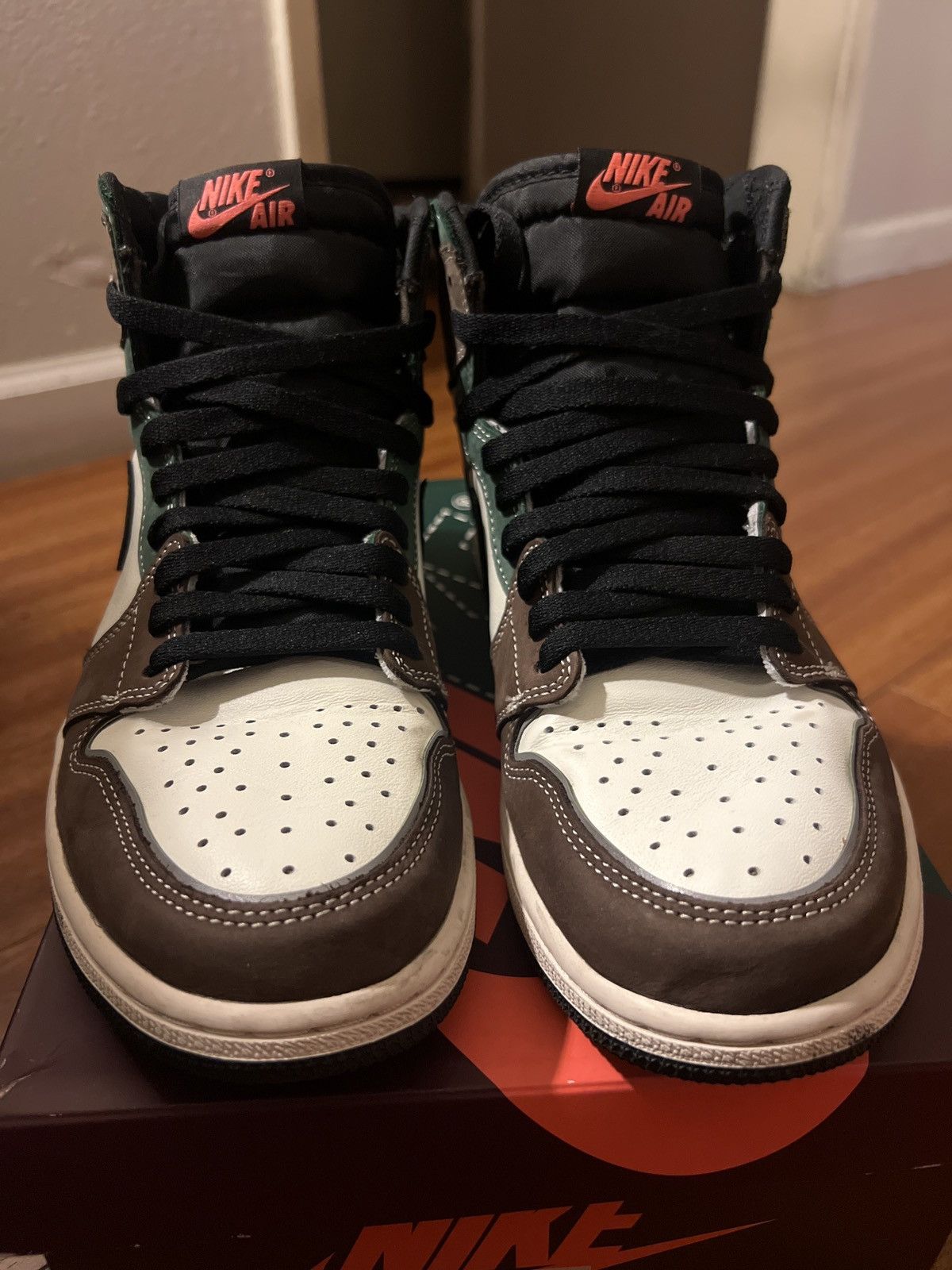 Jordan Brand × Nike Air Jordan 1 Hand Crafted Size US 9 / EU 42 - 3 Thumbnail