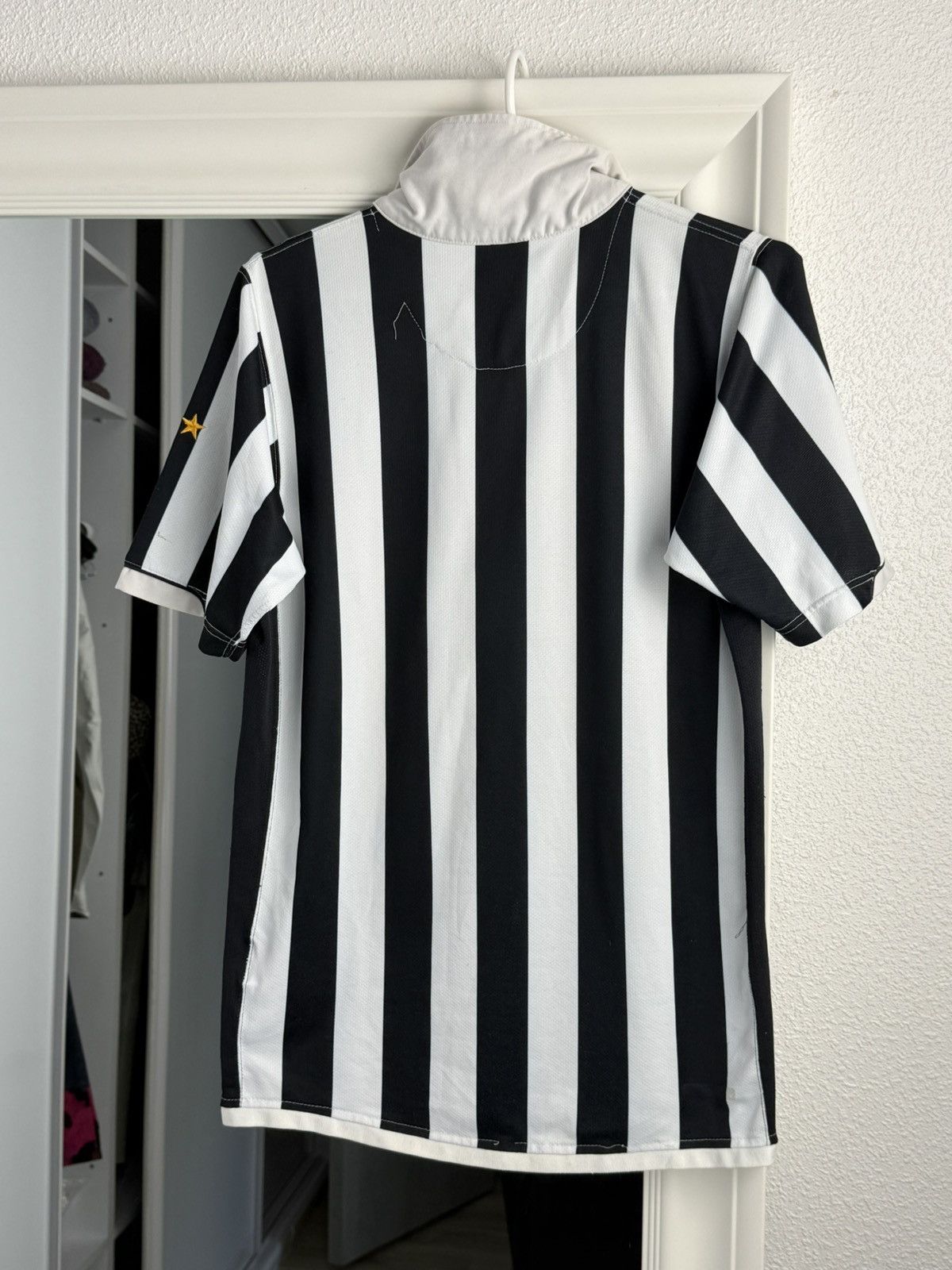Nike JUVENTUS 2006 2007 HOME FOOTBALL SHIRT SOCCER JERSEY NIKE Size US S / EU 44-46 / 1 - 13 Thumbnail