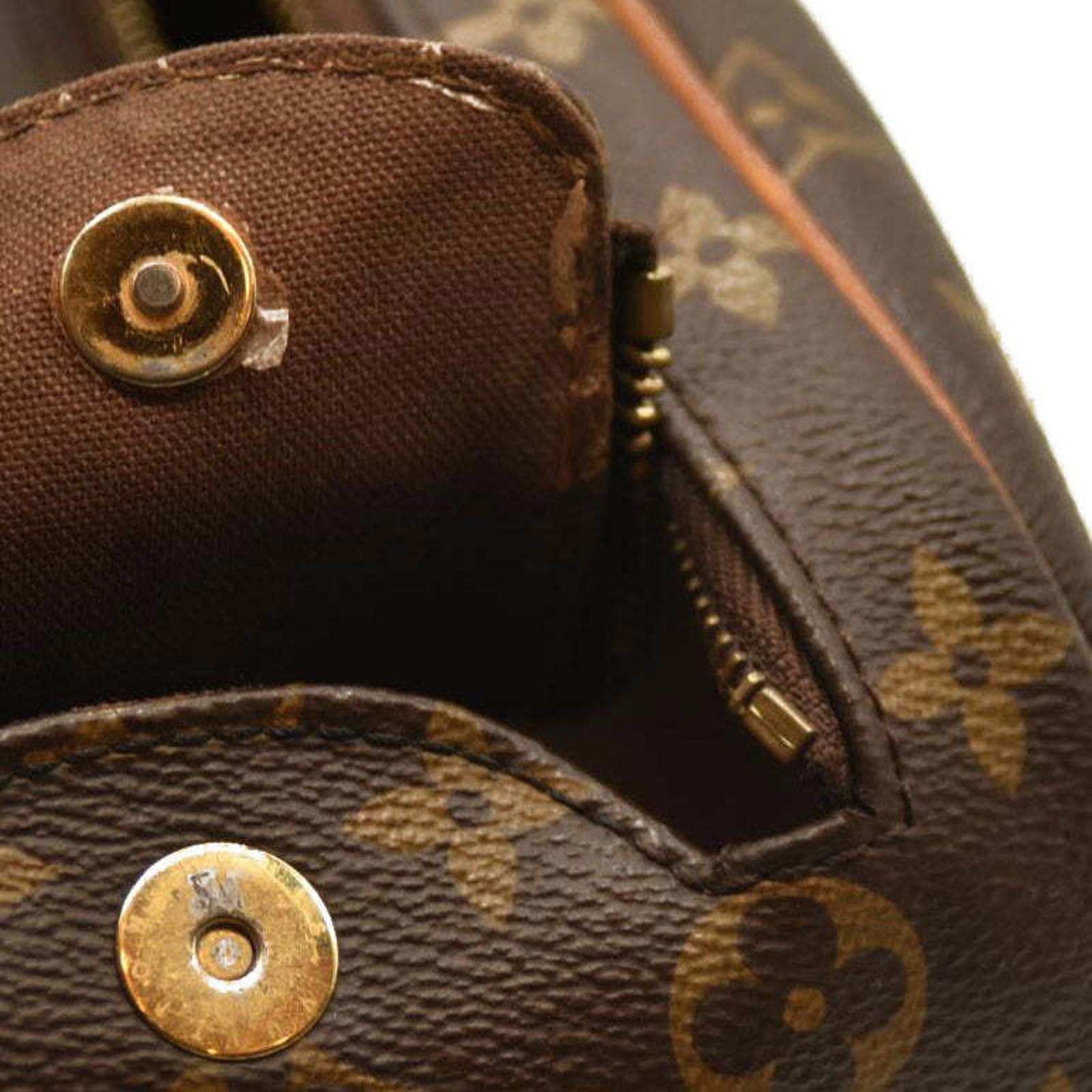 Louis Vuitton Louis Vuitton Monogram King Size Toiletry Bag RI3167 Size ONE SIZE - 8 Thumbnail