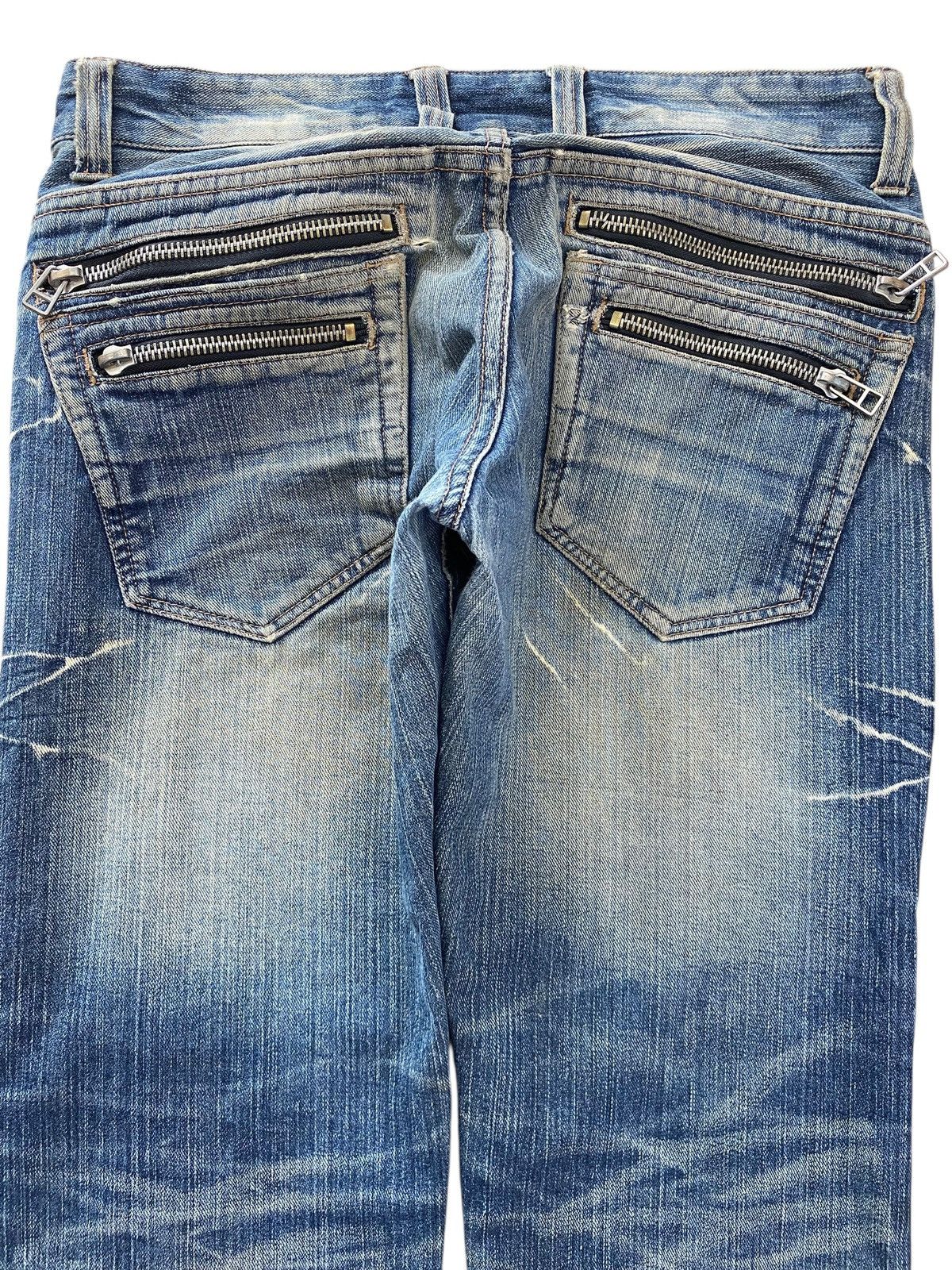Japanese Brand Japanese Brand Light Wash Ripped Style Straight Leg Jeans Size US 34 / EU 50 - 4 Thumbnail