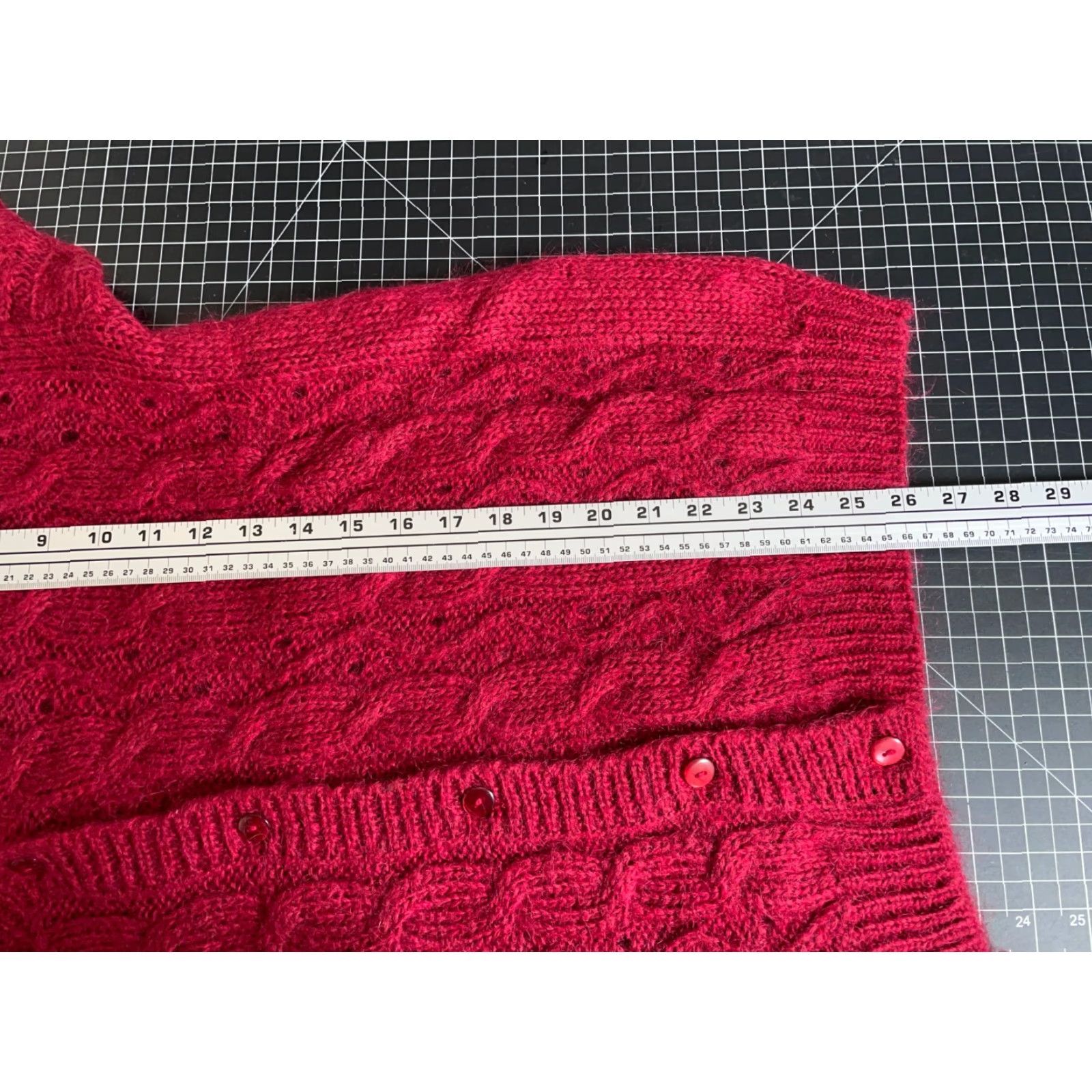 Vintage VINTAGE Northern Isles Cardigan Women's Large Red Mohair-Blend Chunky Knit Cardigan Crew Neck 90s Retro Size L / US 10 / IT 46 - 6 Thumbnail