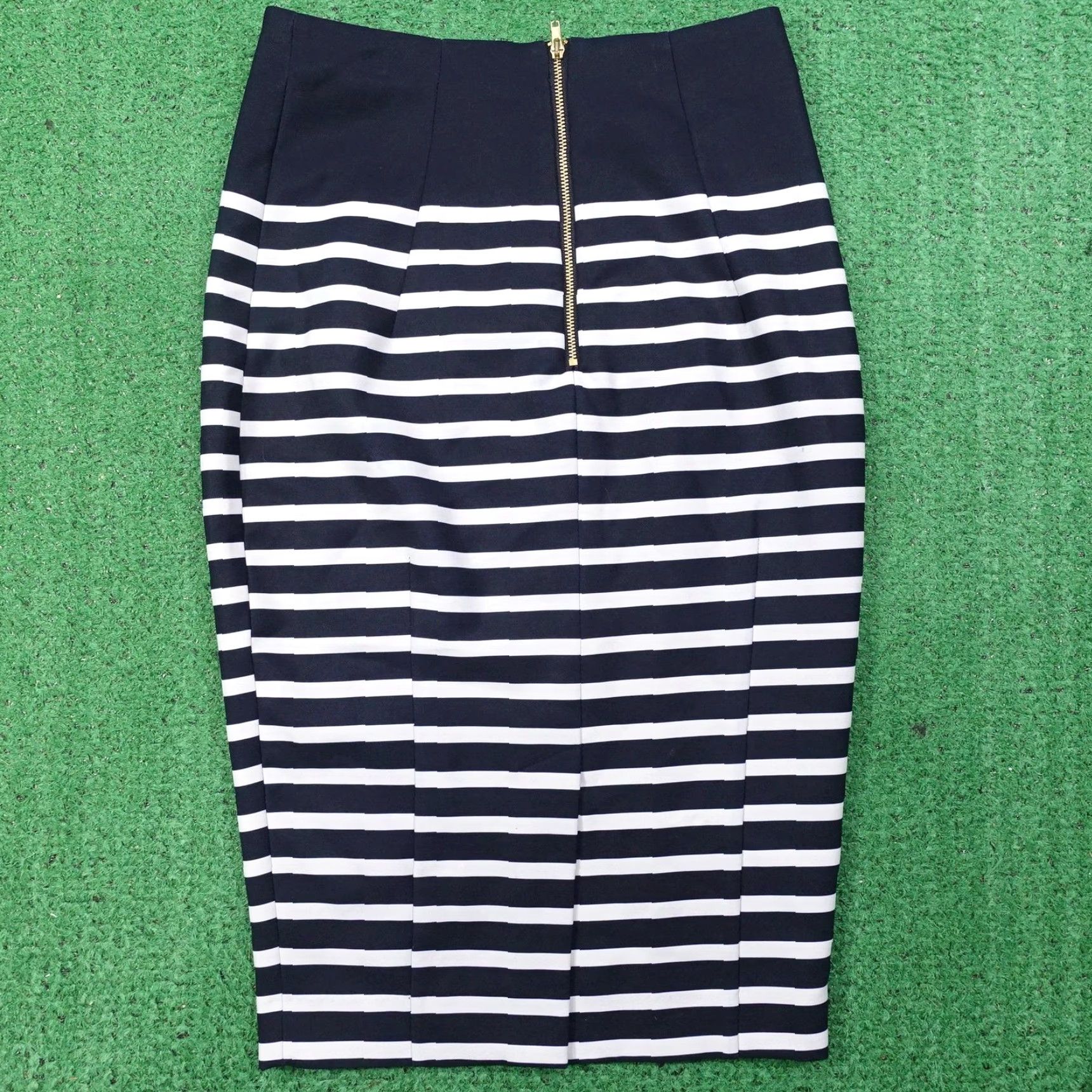 H&M H&M Skirt Womens 4 Blue White Striped Pencil Stretch Zip Back Modern Career Size 27" / US 4 / IT 40 - 4 Thumbnail