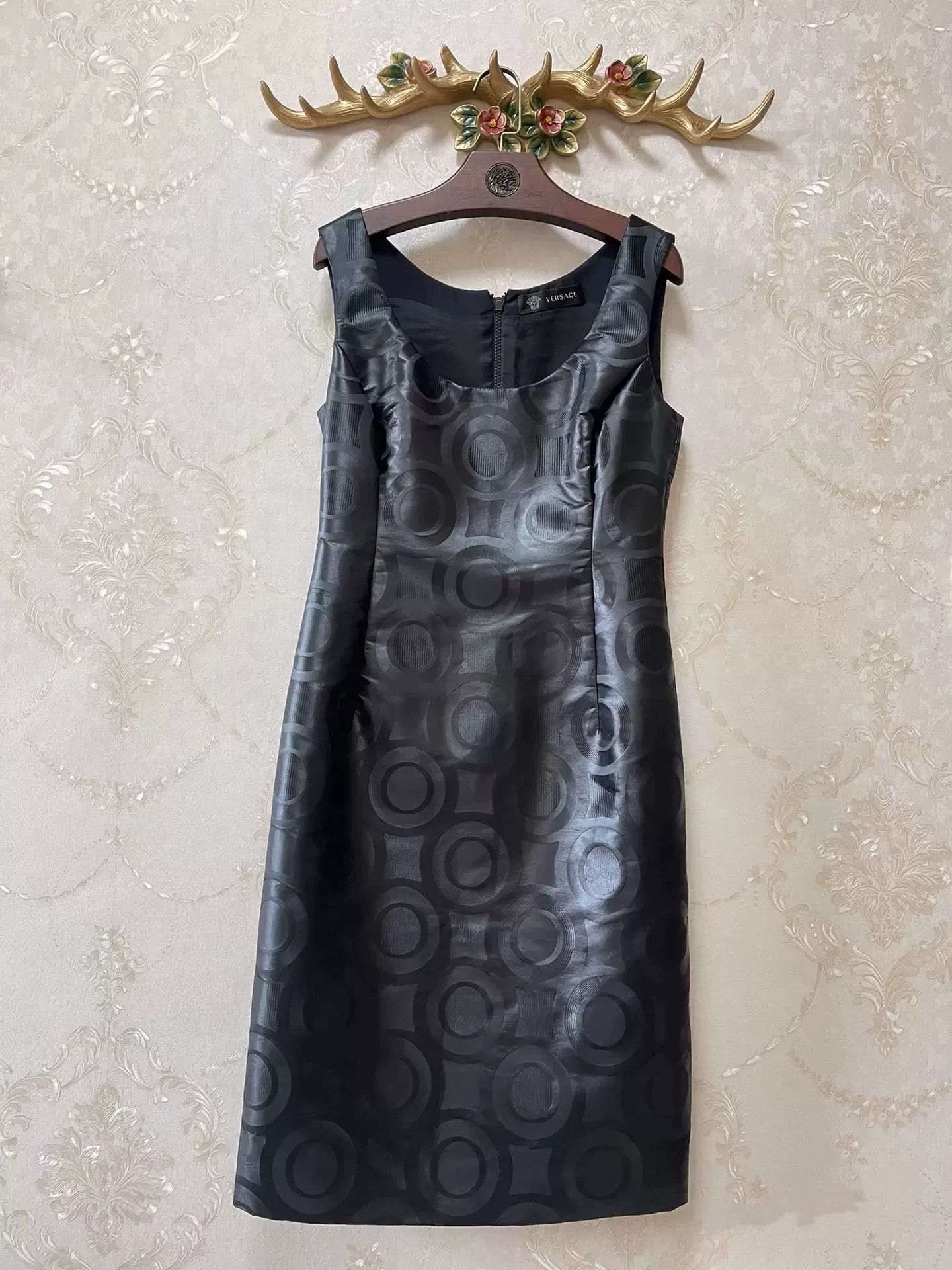 Versace Versace Runway Jolin Tsai Concert Dress Size M / US 6-8 / IT 42-44 - 1 Thumbnail