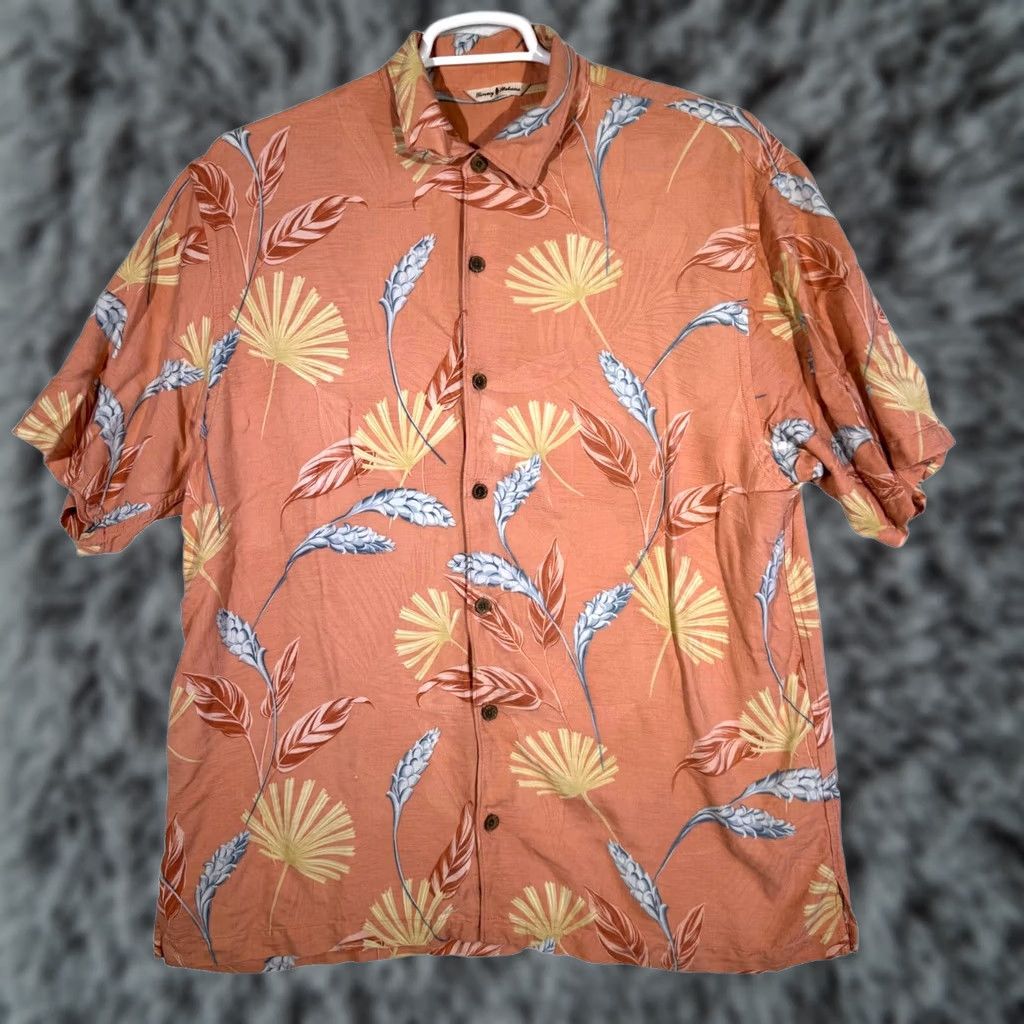 Tommy Bahama Tommy Bahama Silk Shirt Men’s XL Orange Floral Print Short Sleeve Button-Up Shirt Size US XL / EU 56 / 4 - 1 Thumbnail