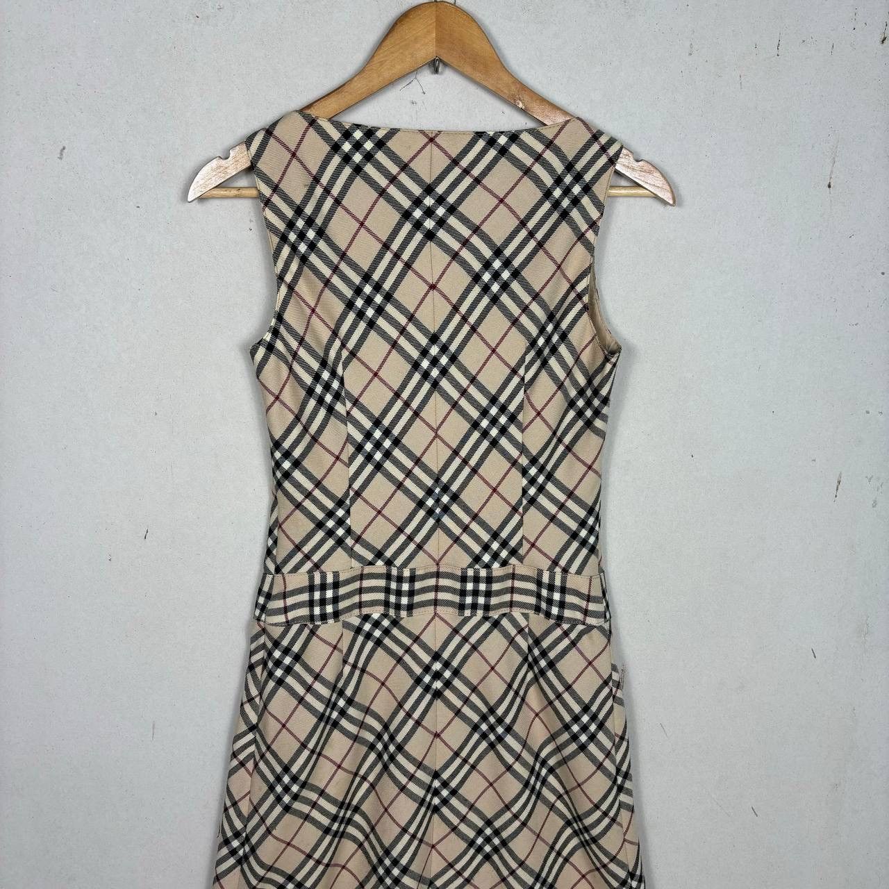 Burberry Burberry London Nova Check Pleated Sleeveless Dress Size XS / US 0-2 / IT 36-38 - 4 Thumbnail