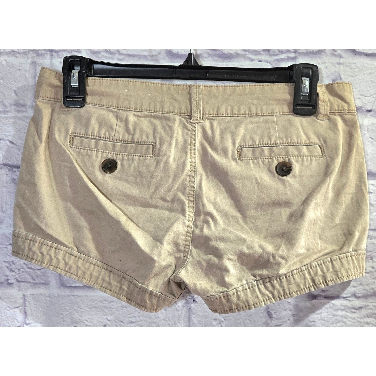 Other SO Tan Flat Front Chino Shorts 3 Juniors Slashed Pockets Size 30" / US 8 / IT 44 - 1 Thumbnail