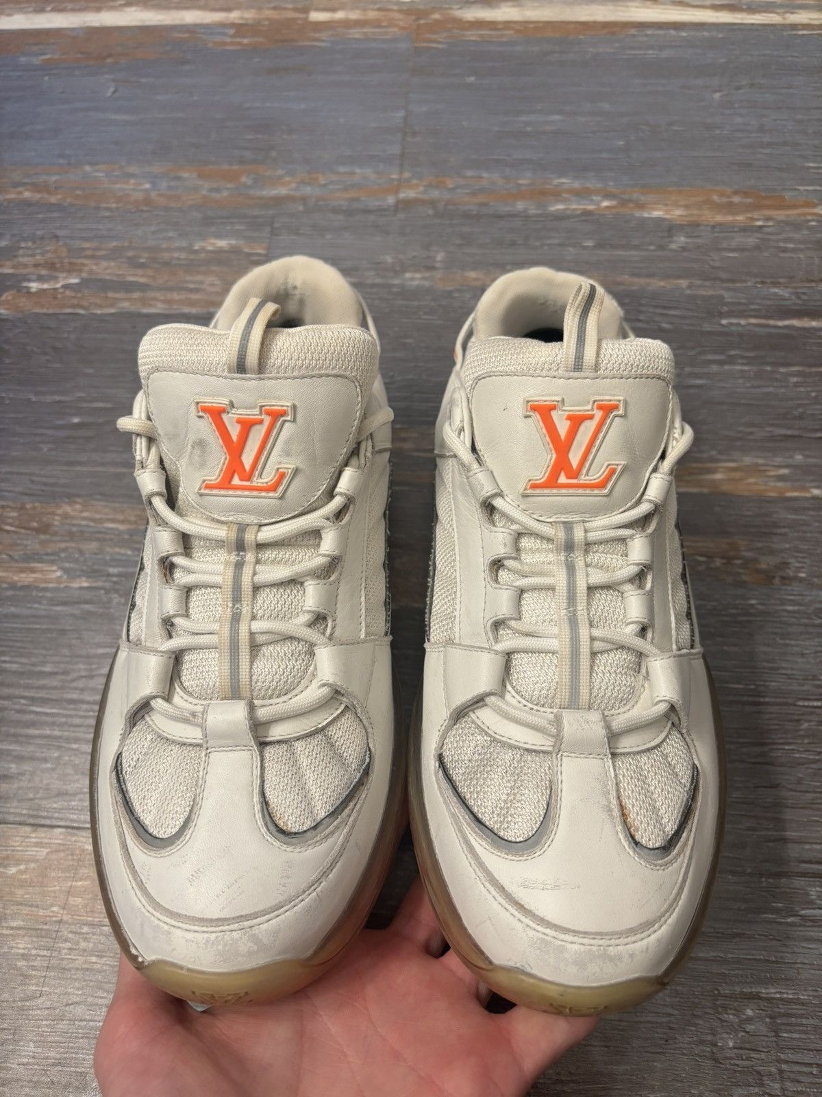 Louis Vuitton Louis Vuitton Lucien Clark A View White Orange Size US 9 / EU 42 - 4 Thumbnail