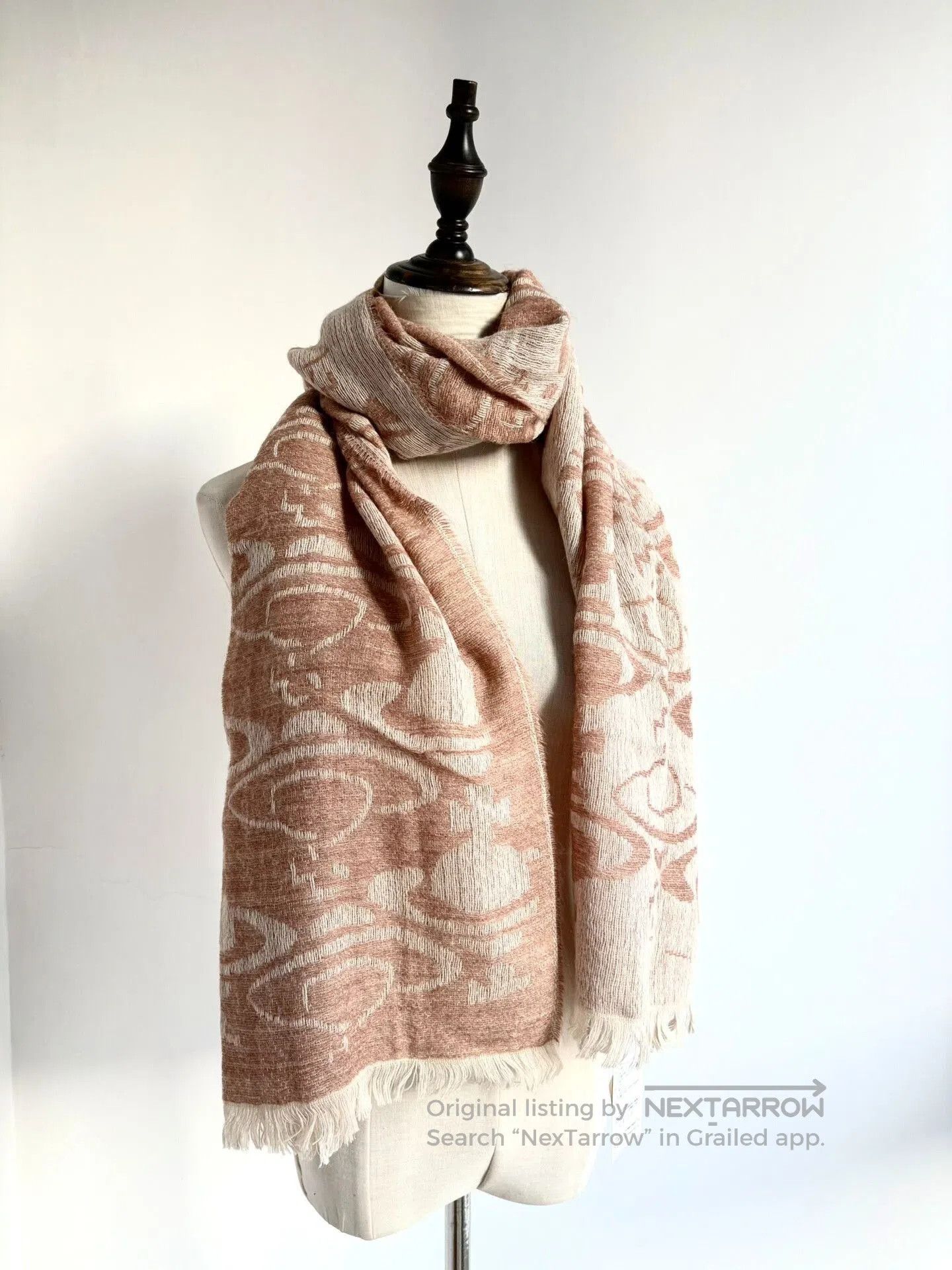 Vivienne Westwood Vivienne Westwood Vintage Beige Saturn Scarf. Size ONE SIZE - 1 Thumbnail