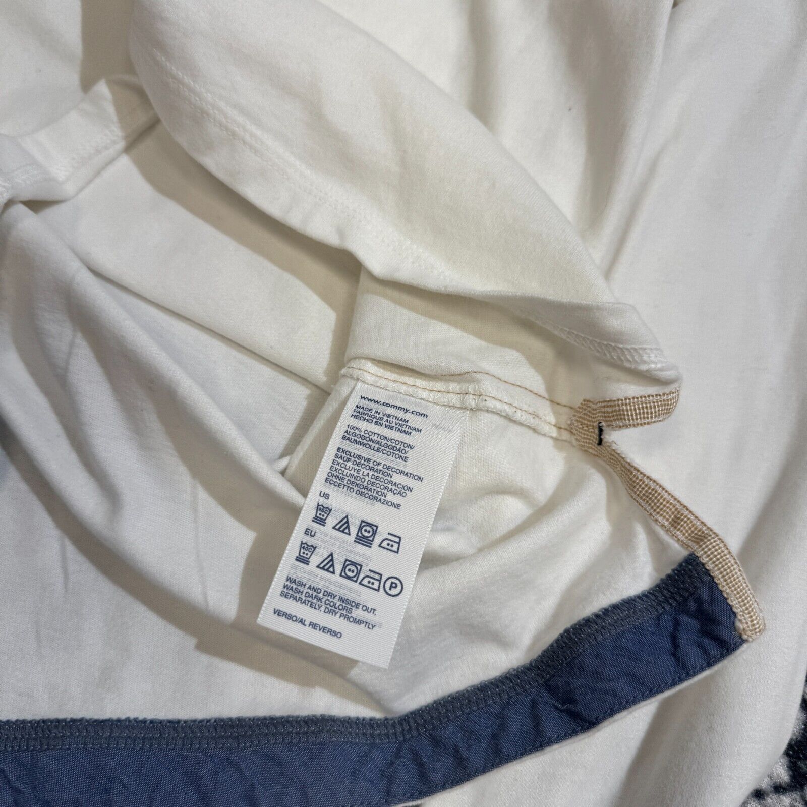 Tommy Hilfiger × Vintage Vintage Tommy Hilfiger Unisex White Cotton Polo Shirt Size S Size US S / EU 44-46 / 1 - 9 Thumbnail