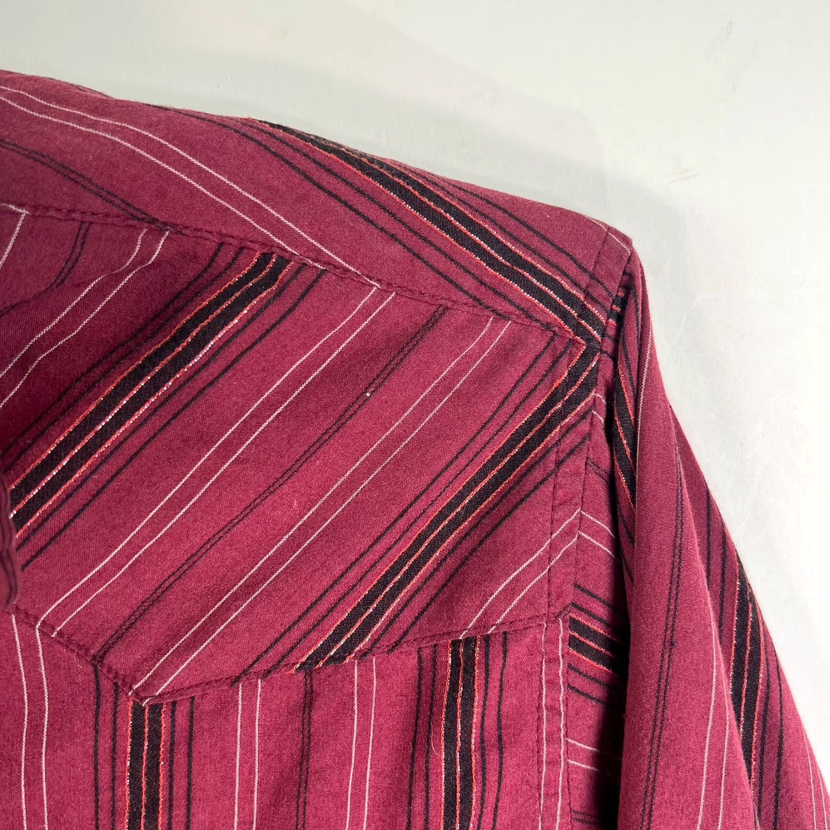 Wrangler VINTAGE Wrangler Western Fashion Snap Shirt Mens XL Maroon Striped Long Sleeve Shirt Size US XL / EU 56 / 4 - 2 Thumbnail