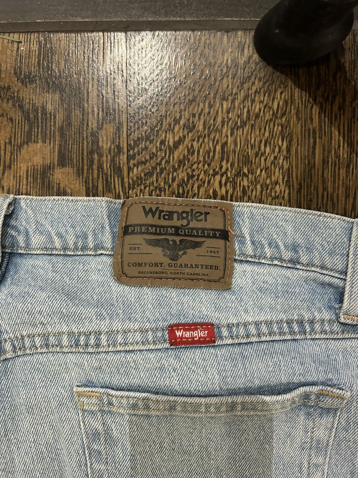 Wrangler Light Blue Wash Relaxed Wrangler Jeans Size US 32 / EU 48 - 3 Thumbnail