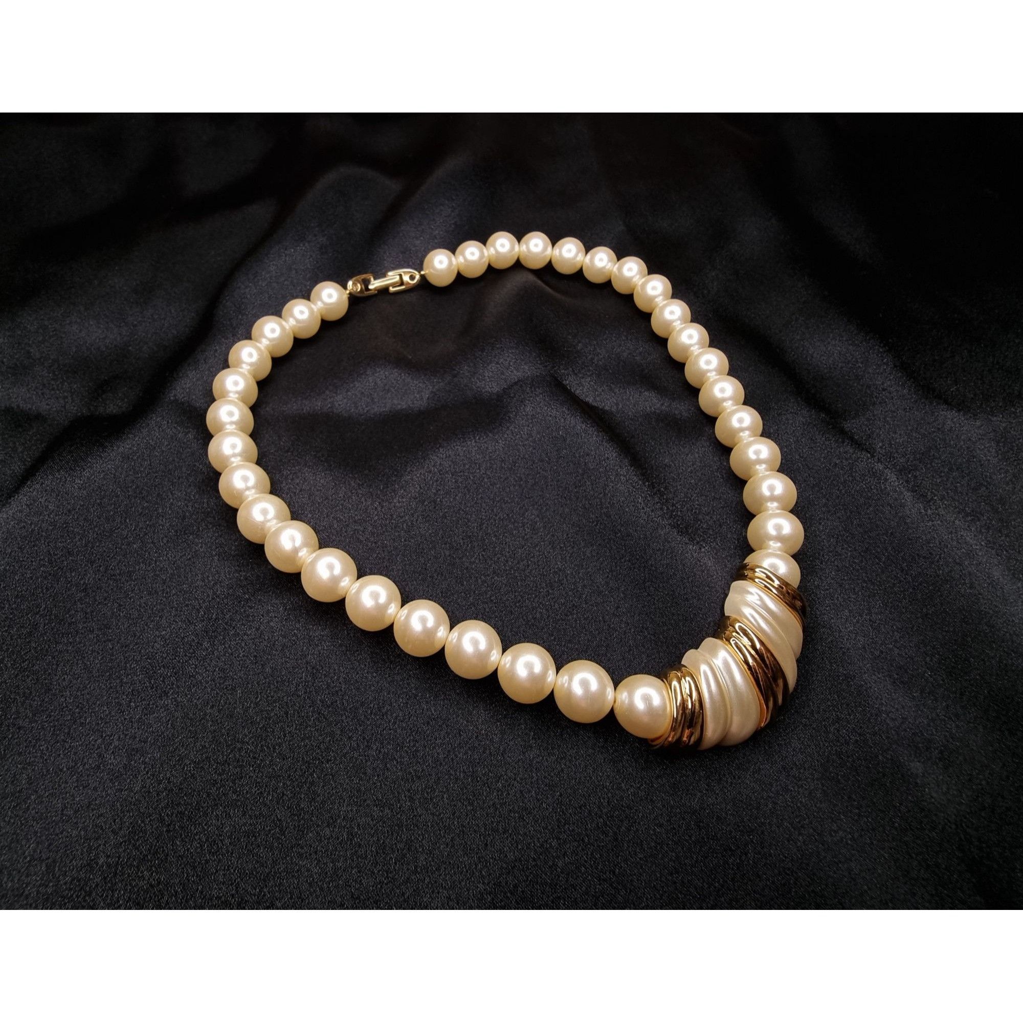 Vintage Vintage Napier Gold-Tone & Faux Pearl Necklace With Twist Ac Size ONE SIZE - 2 Thumbnail