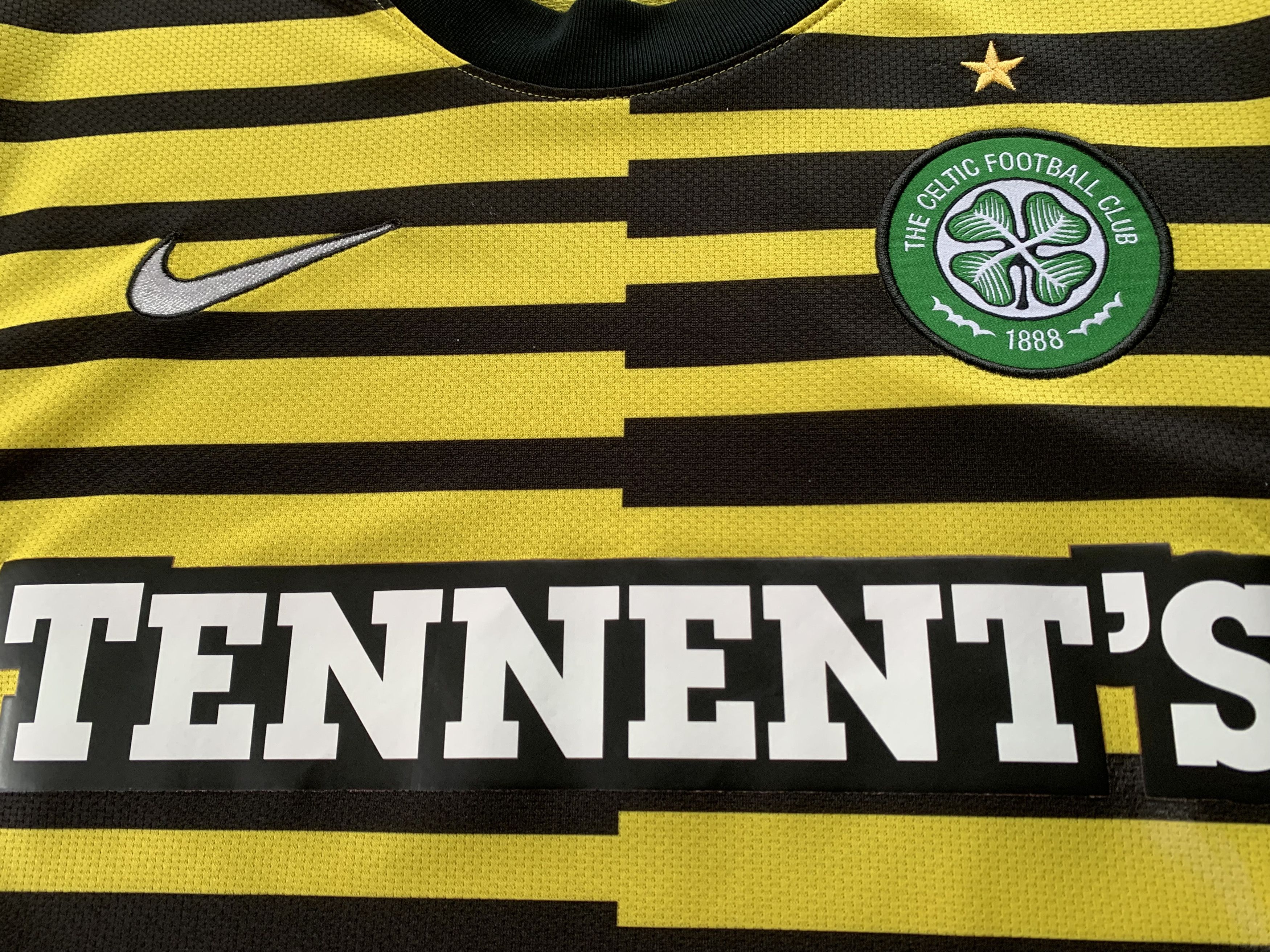 Nike × Vintage Vintage Nike Celtic Footbal Club Jersey Size US M / EU 48-50 / 2 - 5 Thumbnail