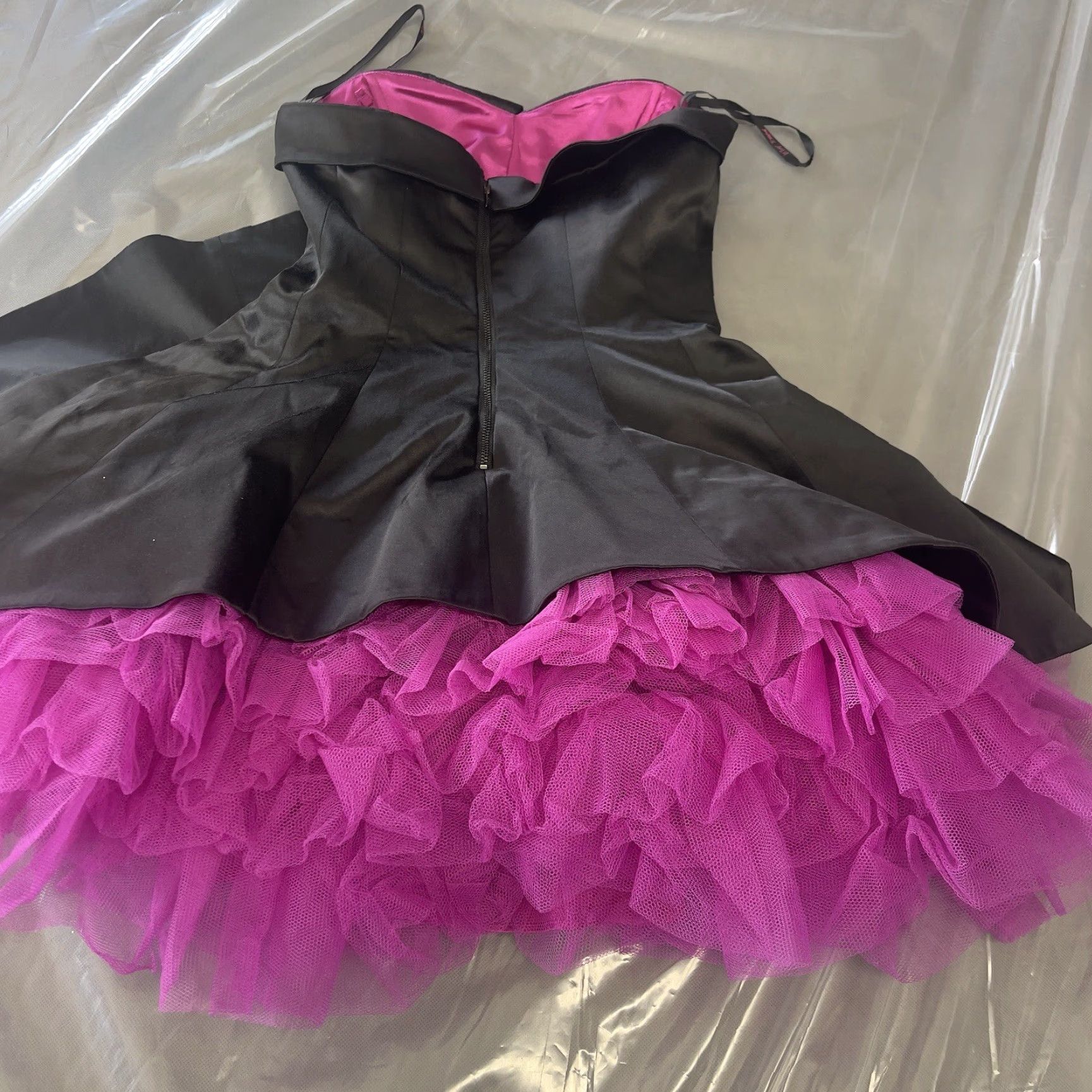 Betsey Johnson Dress Women's A-Line Black Satin Hot pink Tulle Short Size 2  Halloween Heart