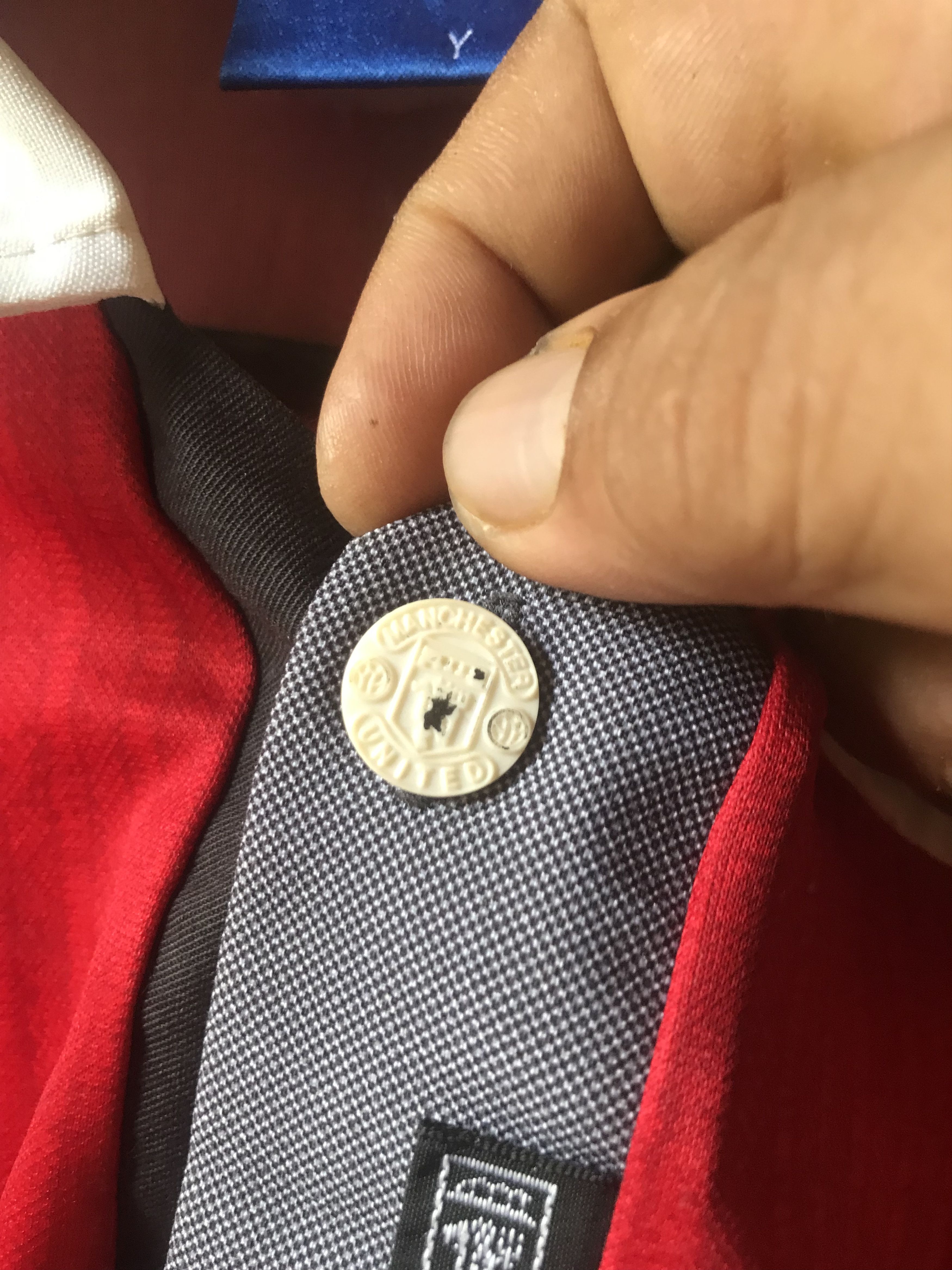 Umbro Vtg 90’s Man U Size US M / EU 48-50 / 2 - 12 Thumbnail