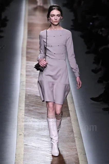 Valentino Valentino Nude pink willow stud dress Size L / US 10 / IT 46 - 1 Thumbnail