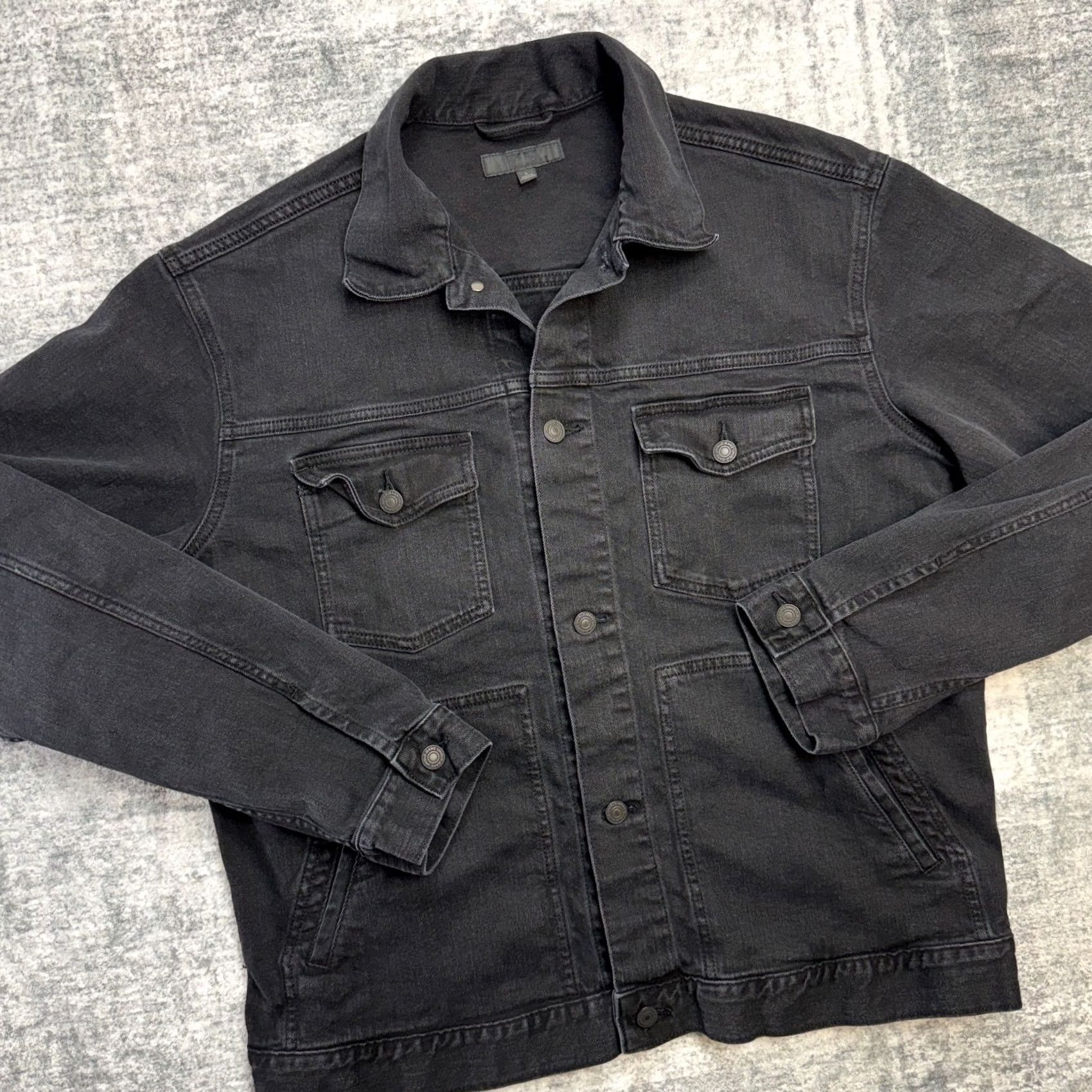 Uniqlo Uniqlo Jacket Mens L Black Denim Trucker Button Front Stretch Pockets Bomber Jacket Casual Regular Fit Cotton Denim Short Sleeve? Size US 33 - 2 Thumbnail