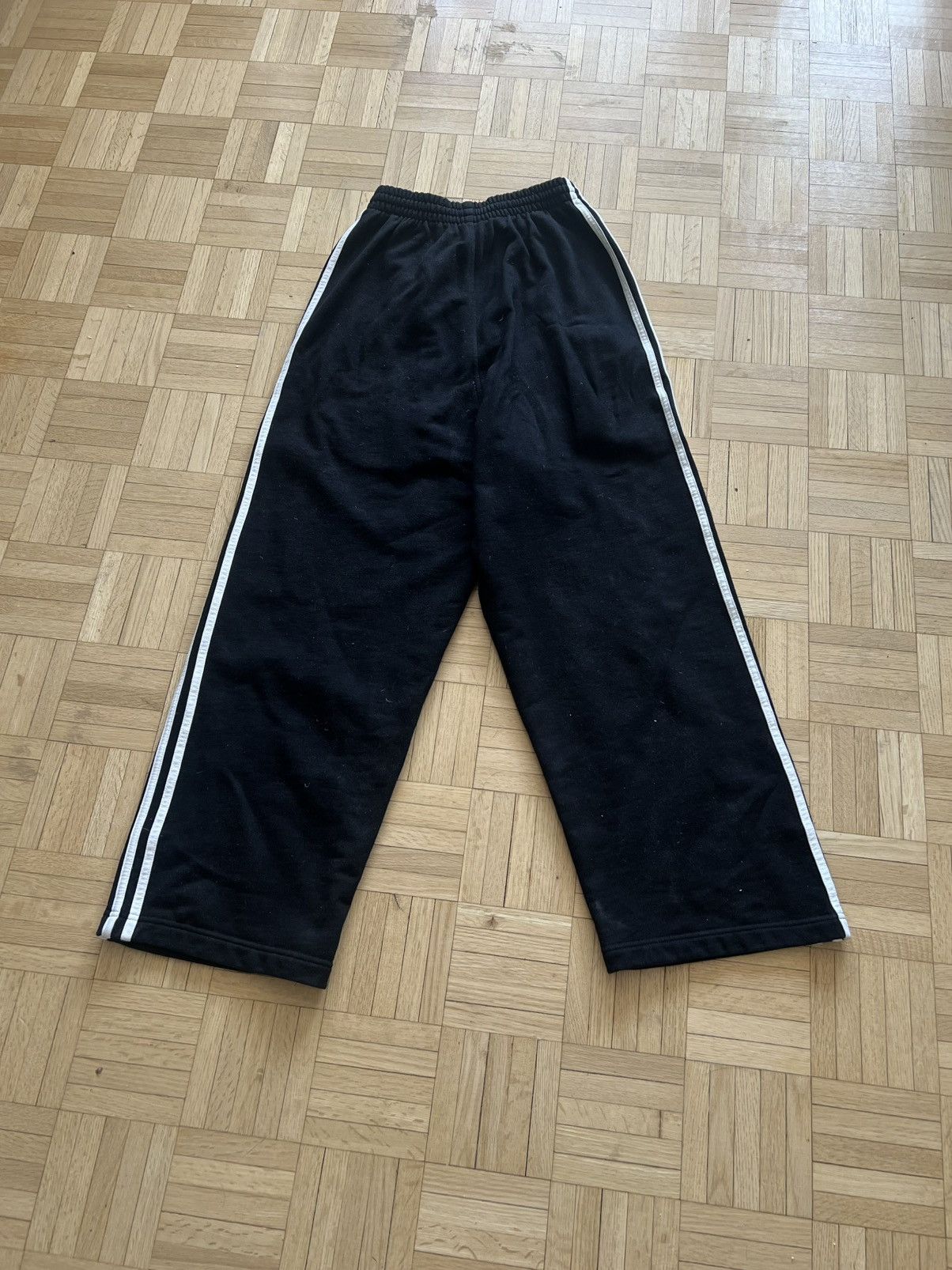 Adidas × Balenciaga *RARE* Balenciaga x Adidas Sweatpants Size US 32 / EU 48 - 2 Thumbnail