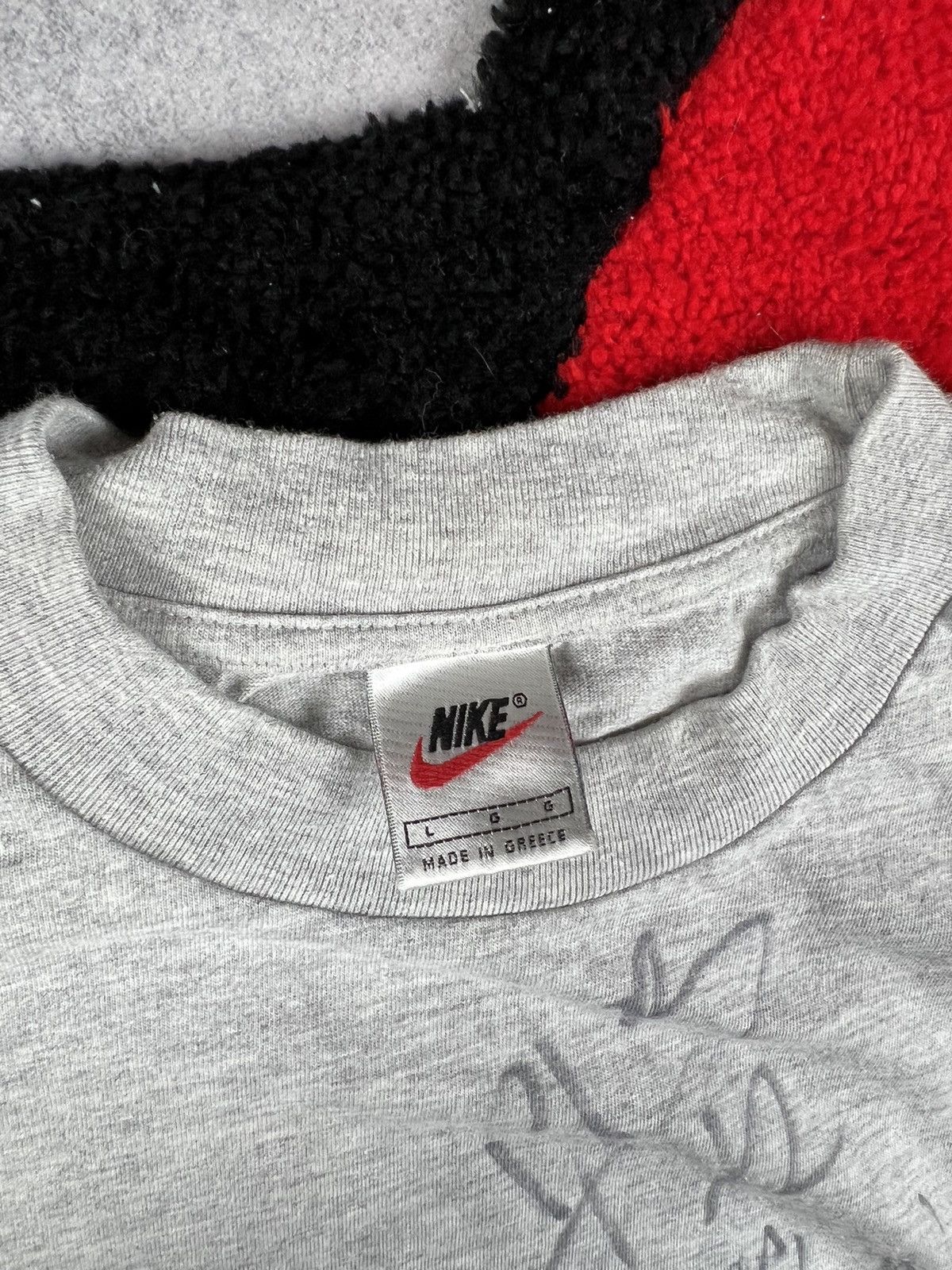 Vintage Vintage Nike Swiss All Star Basketball Camp 1998 Y2K Tee Size US L / EU 52-54 / 3 - 11 Thumbnail