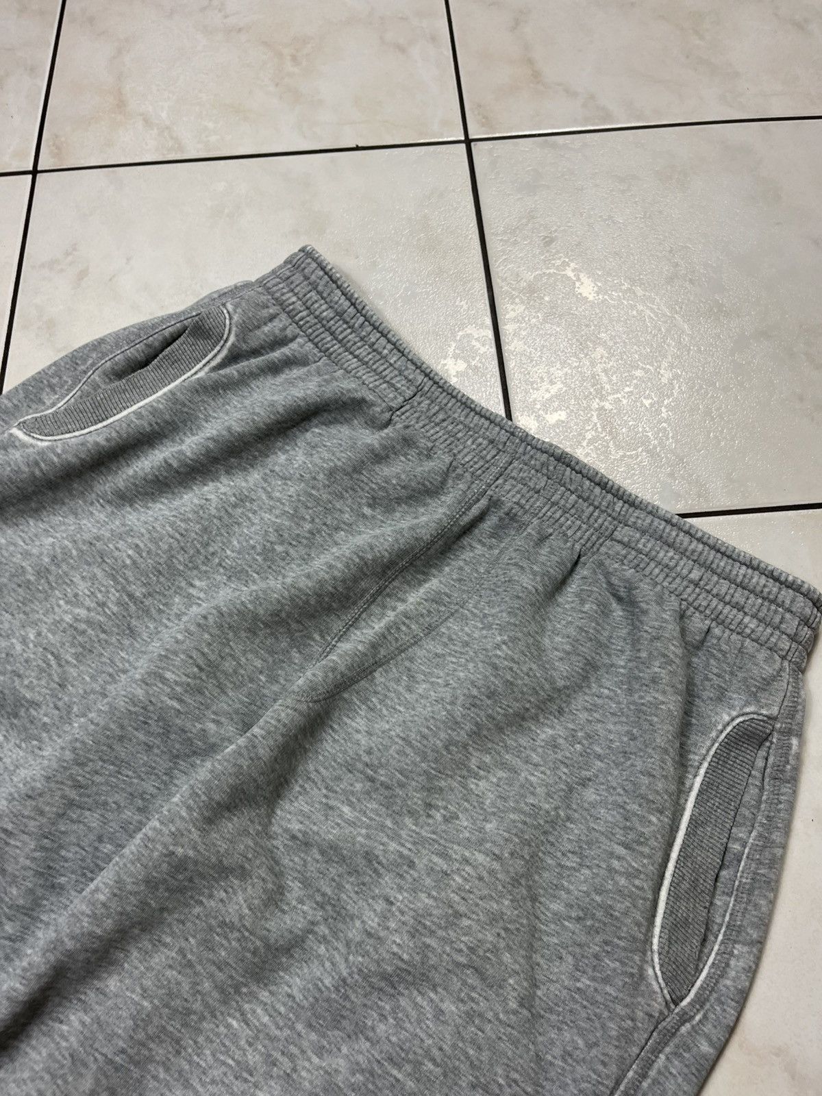 Jordan Brand × Nike × Vintage Vintage Jordan nike y2k baggy sweatpants knee logo retro Size US 36 / EU 52 - 11 Thumbnail