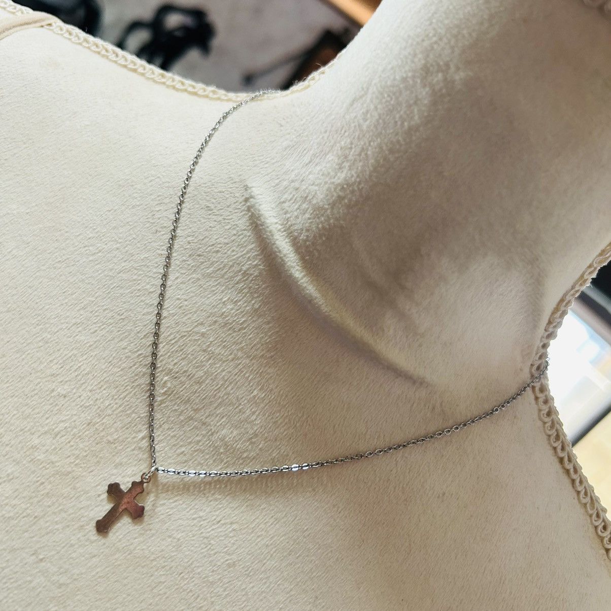 Handmade Handcrafted vintage delicate silver cross pendant necklace Size ONE SIZE - 1 Thumbnail