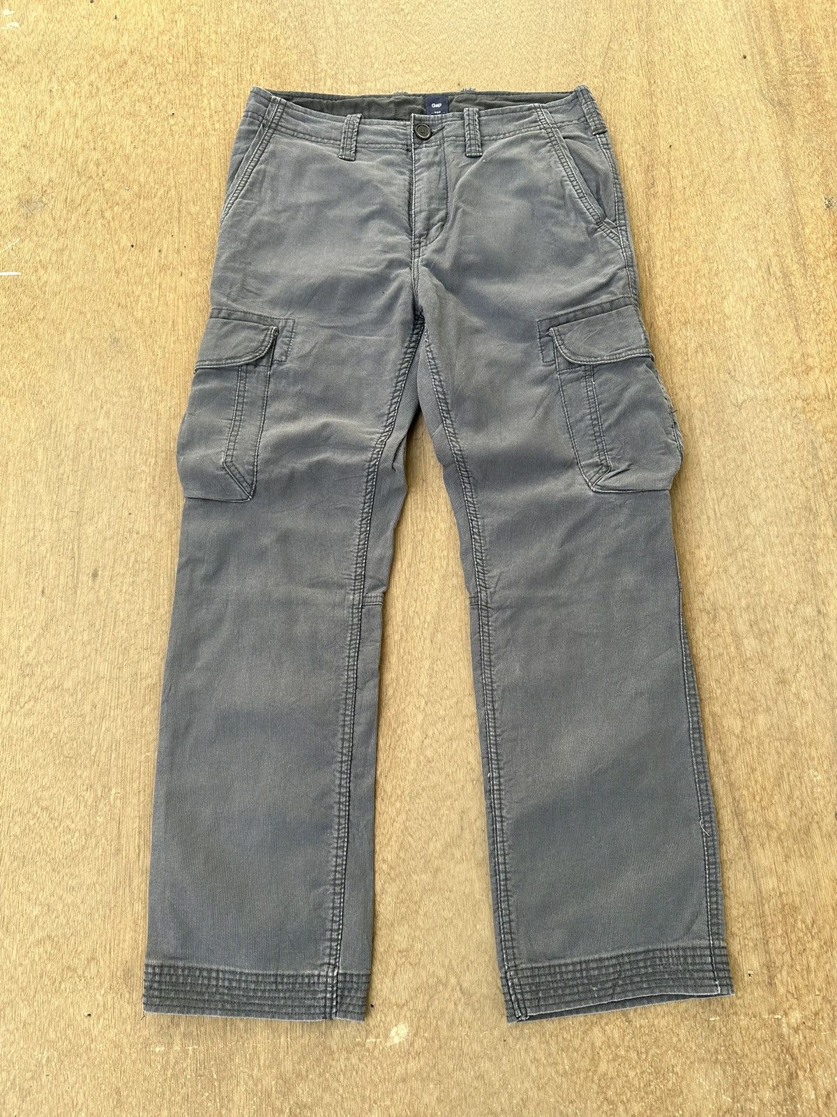 Gap Y2K VINTAGE GAP CORDUROY UTILITY CARGO PANTS W32 Size US 32 / EU 48 - 1 Thumbnail