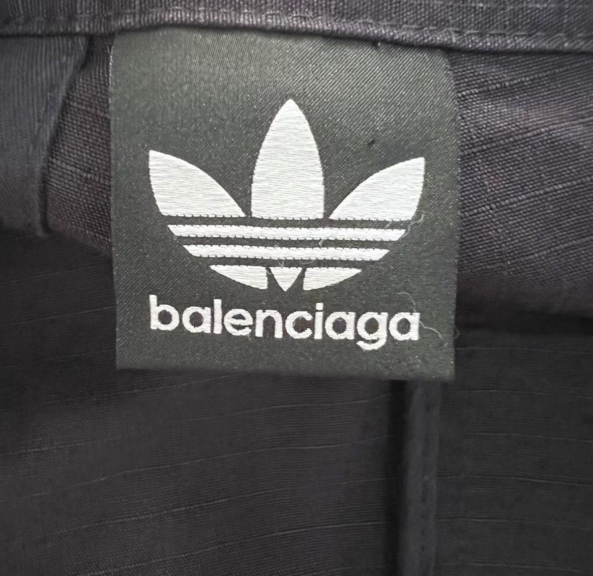 Balenciaga Balenciaga × Adidas Trefoil Logo Shorts J41 Size US 36 / EU 52 - 5 Thumbnail