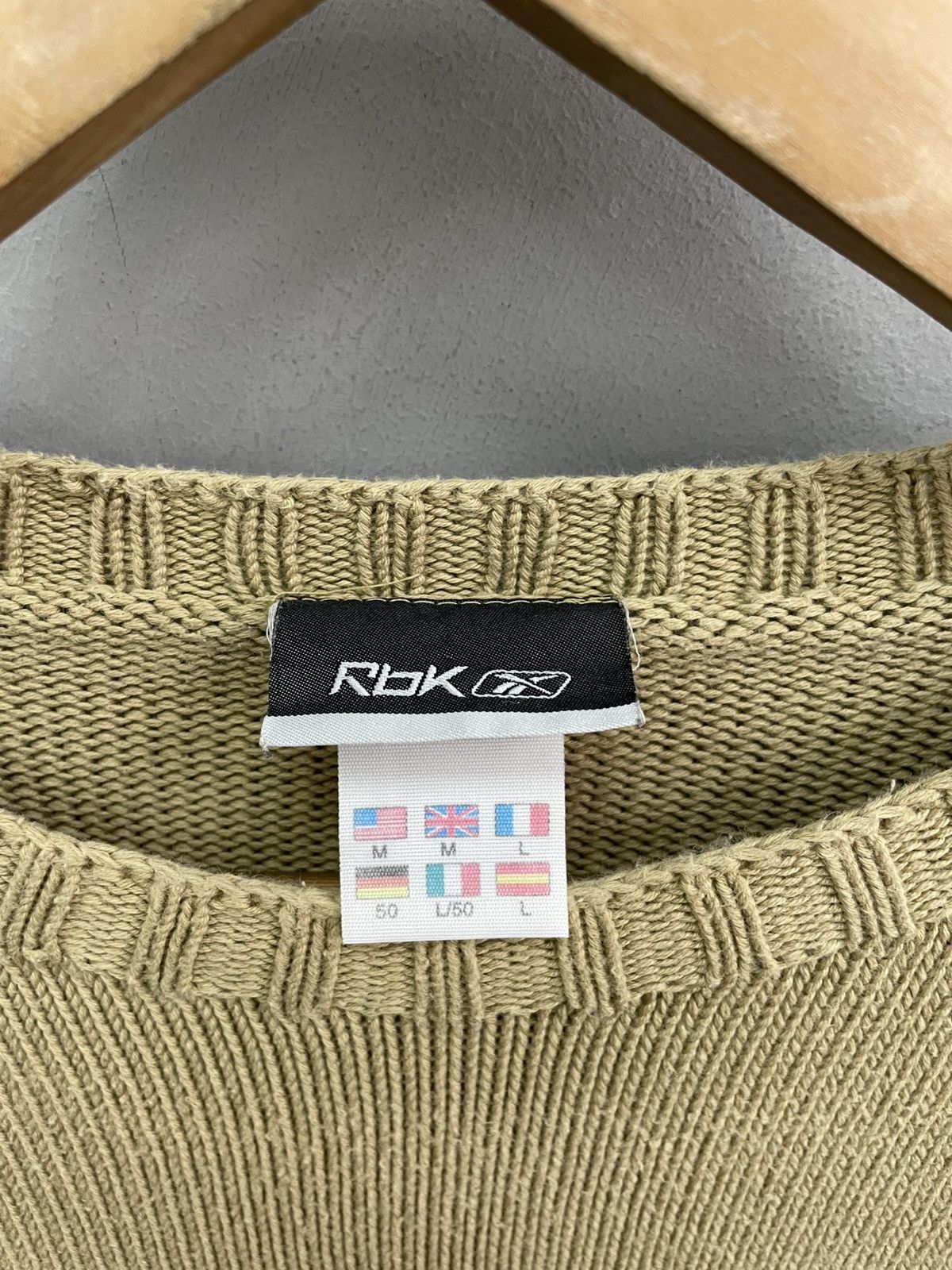Reebok Retro reebok central logo sweater sweatshirt y2k Size US L / EU 52-54 / 3 - 5 Thumbnail