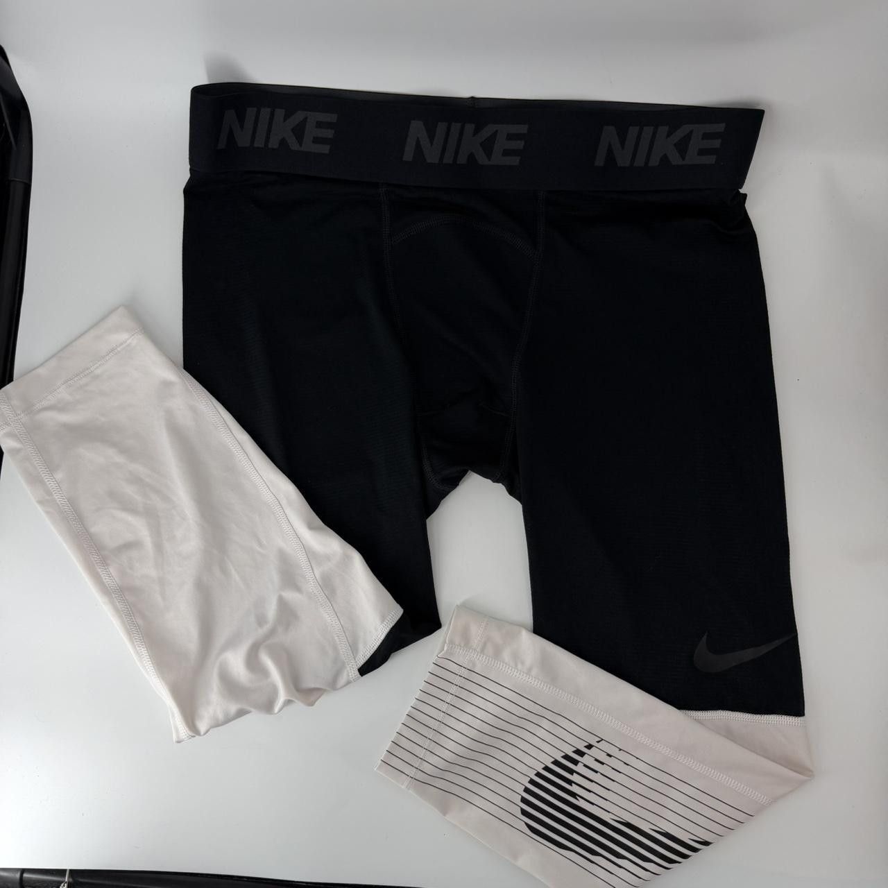 Nike Nike Pro Dri Fit Mens 34 Size US 34 / EU 50 - 1 Thumbnail