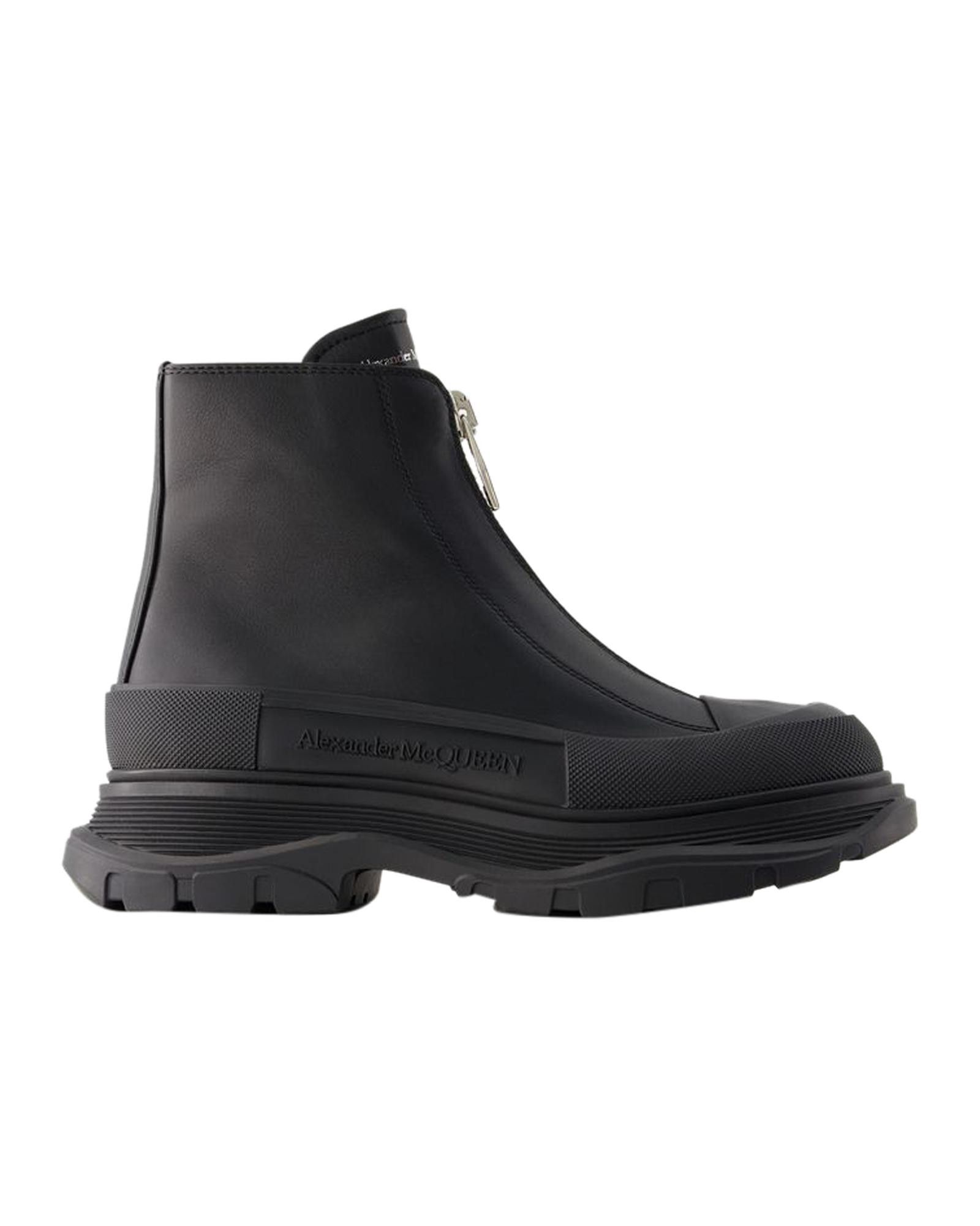 image of Alexander Mcqueen Smooth Leather Ankle Boots With Rubber Sole And Top Laces in Black, Women's (Size