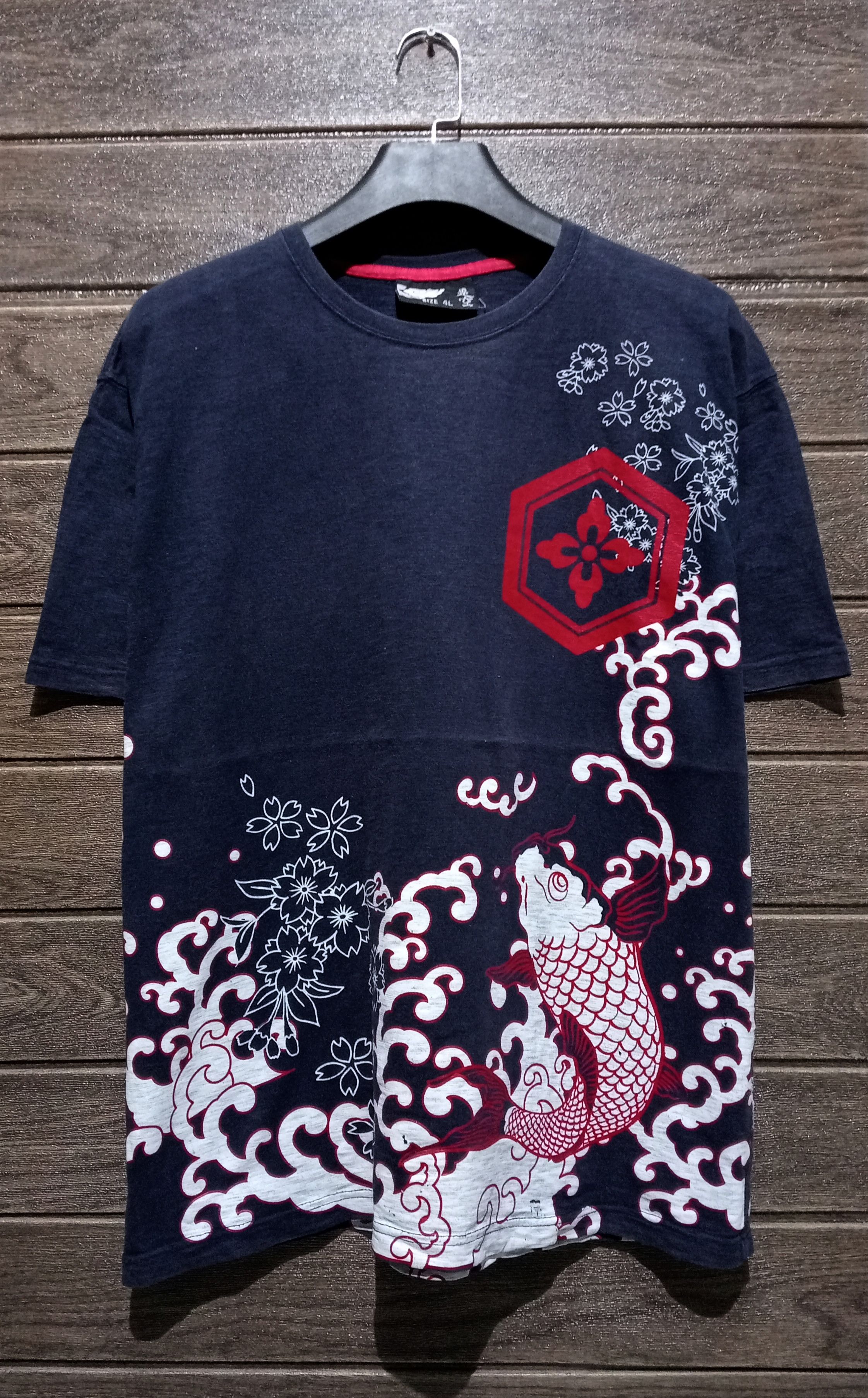 Japanese Brand Vintage Carp Sukajan Tee Designed by Studio Hiro Size US XXL / EU 58 / 5 - 5 Thumbnail
