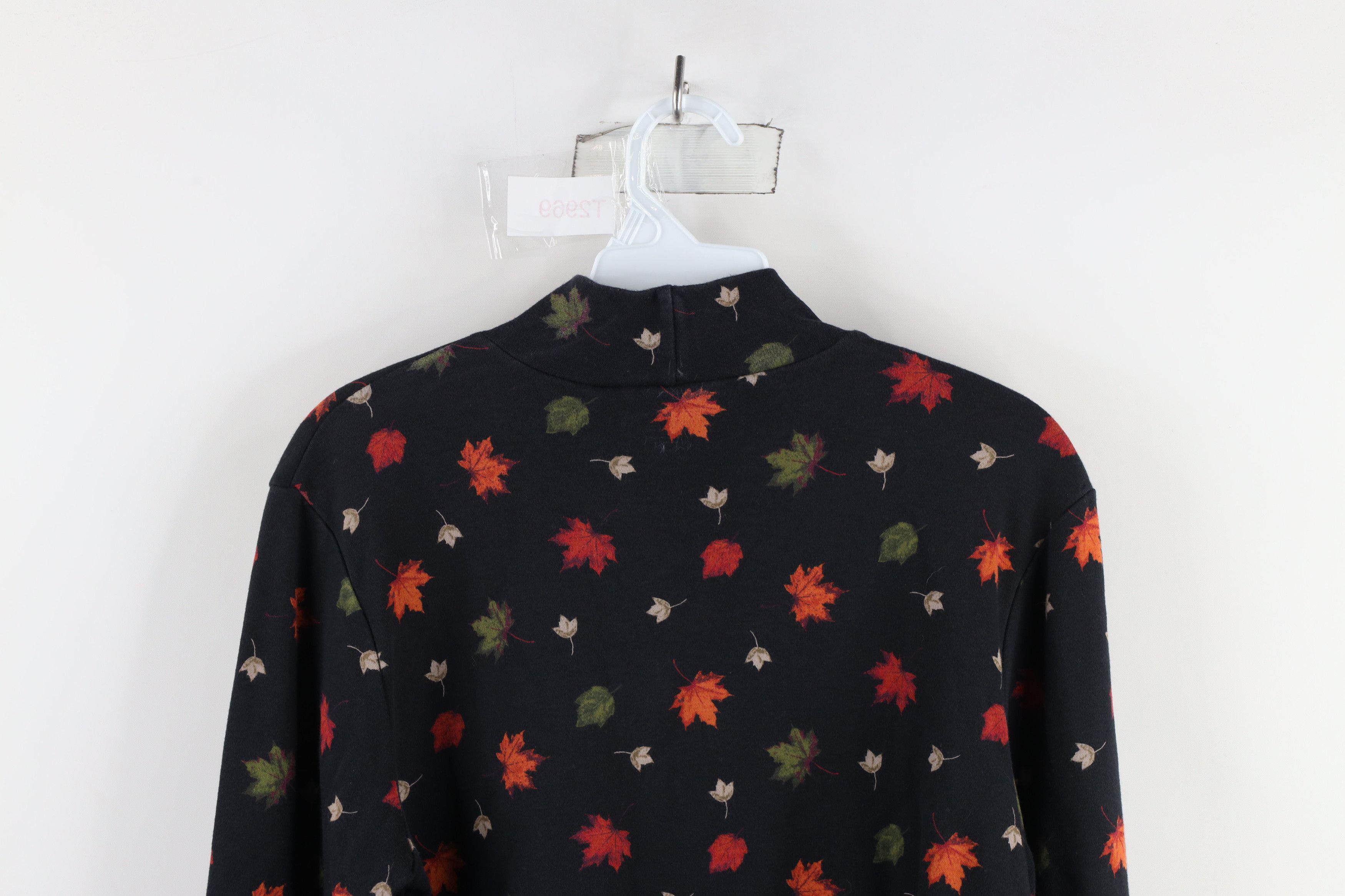 Vintage Vintage 90s Streetwear Nature Fall Leaves Mock Neck T-Shirt Size S / US 4 / IT 40 - 7 Thumbnail