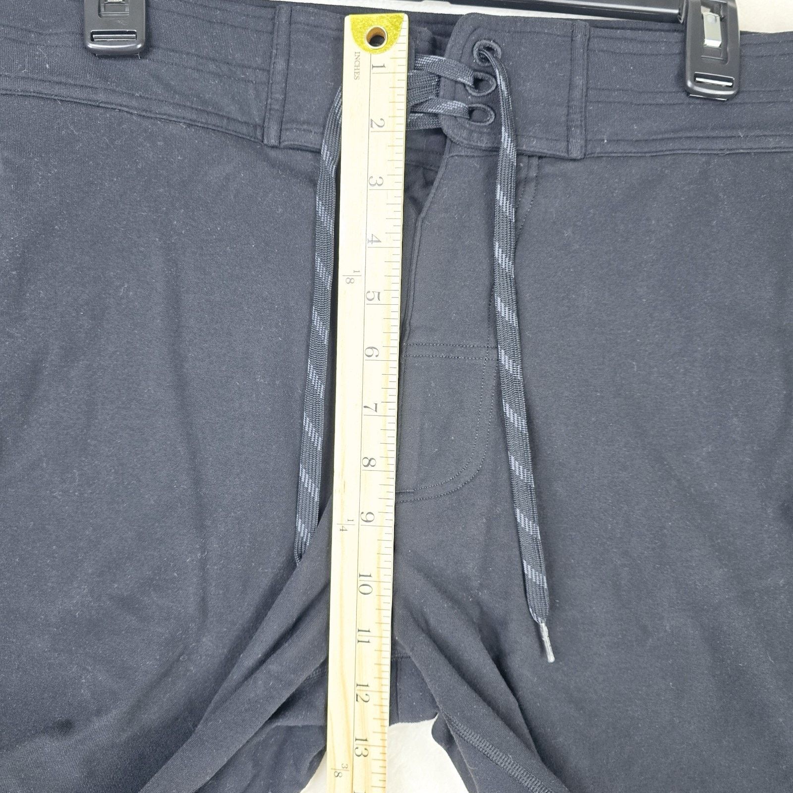 Lululemon Lululemon Men's Black Big Logo Vintage Shorts Size S 32x9 Size US 32 / EU 48 - 8 Thumbnail