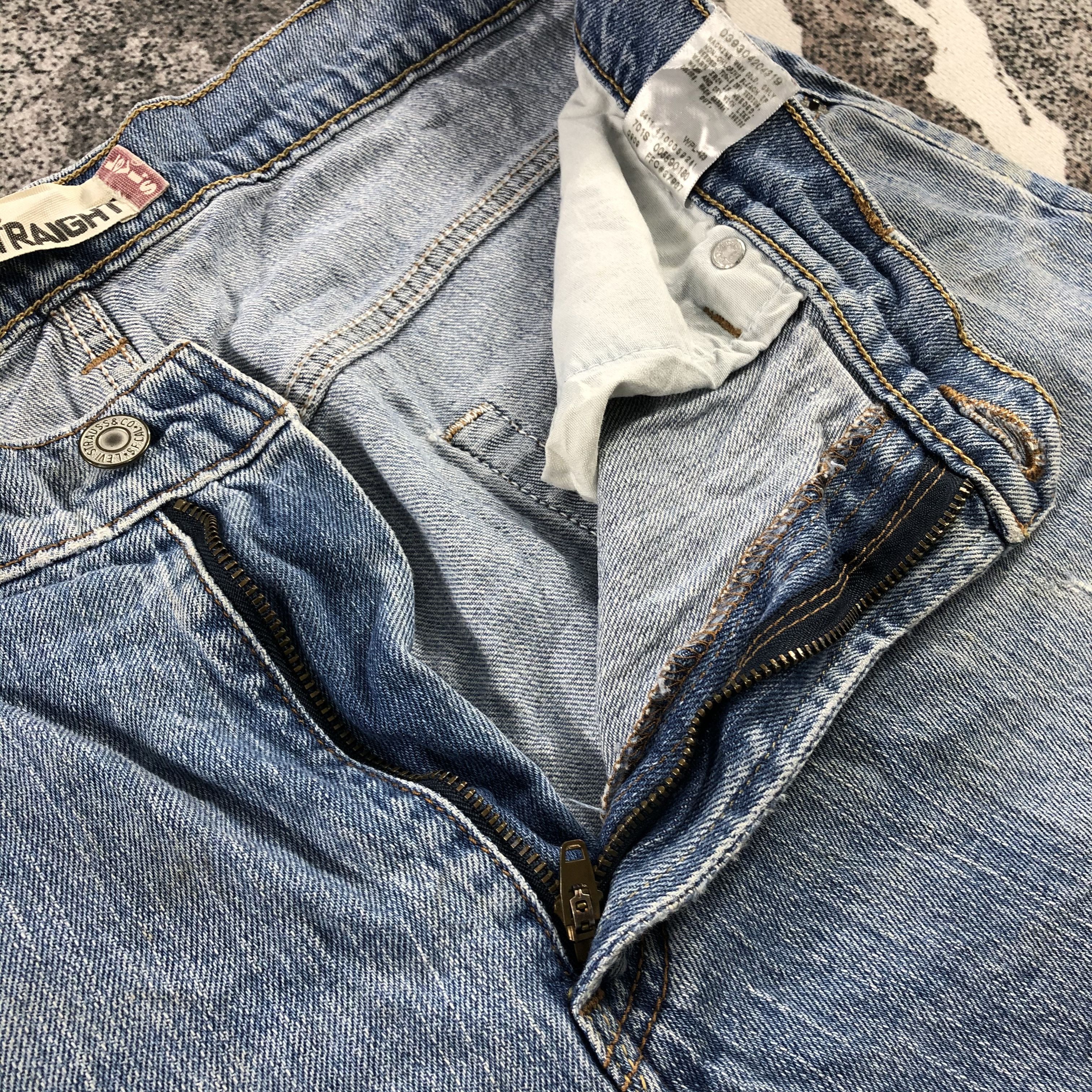 Levi's Vintage Levi's 559 Jeans Faded Blue Denim KJ1092 Size US 34 / EU 50 - 10 Thumbnail