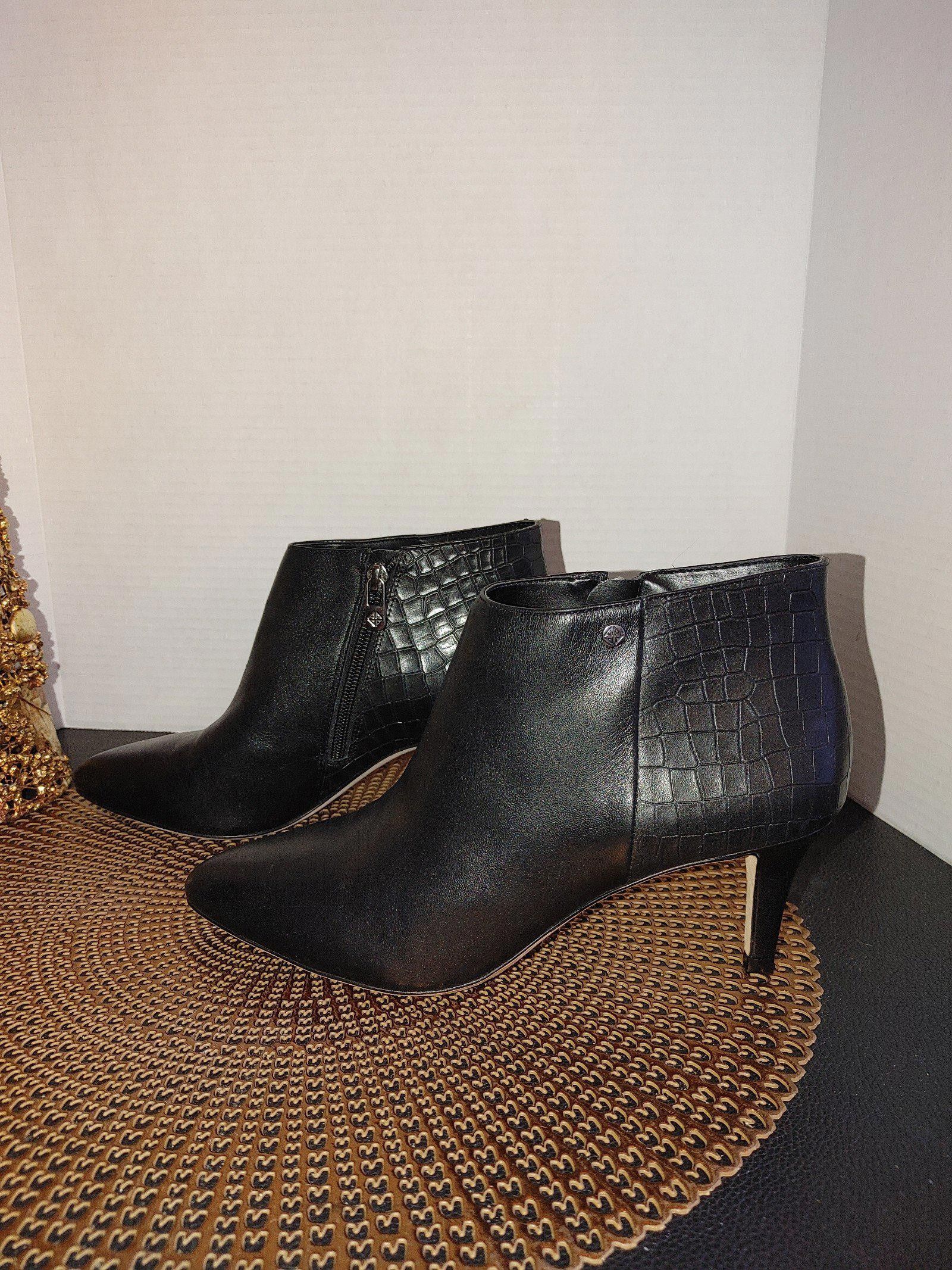 Designer Antonio Milani Fresch Leather Ankle Booties Size 9M Size US 9 / IT 39 - 1 Thumbnail