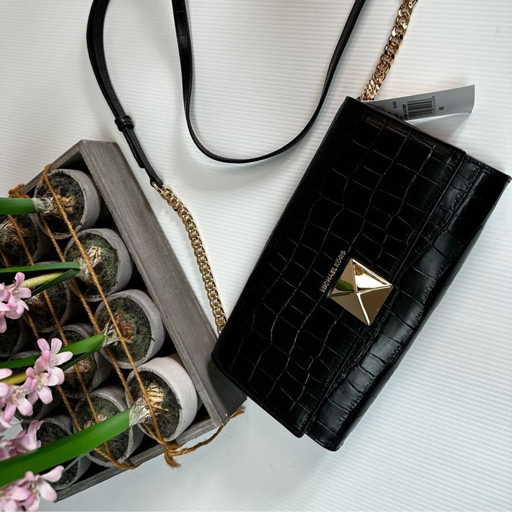 Michael Kors Michael Kors BN Croco black leather clutch crossbody Size ONE SIZE - 4 Thumbnail