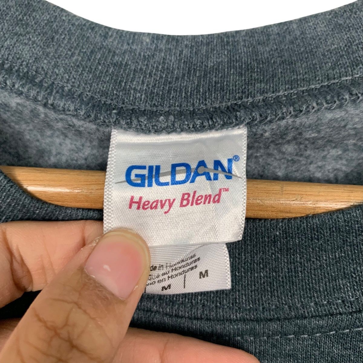 Gildan HARRISON Hawk Graphic Crewneck Sweatshirt #2420-C108 Size US M / EU 48-50 / 2 - 11 Thumbnail