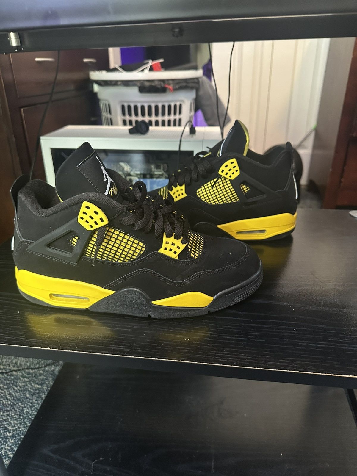 Jordan Brand Jordan 4 Thunder Size US 9.5 / EU 42-43 - 4 Thumbnail