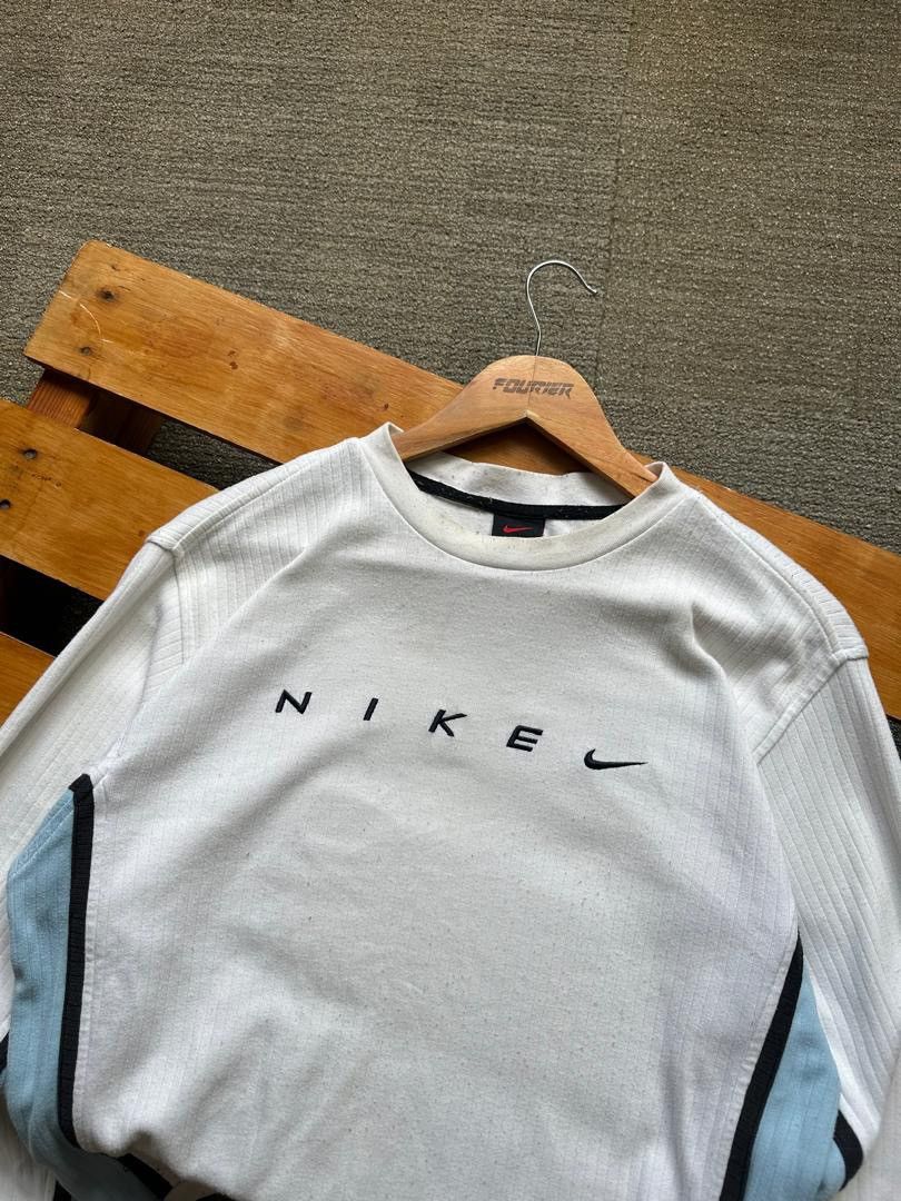 Nike VINTAGE NIKE SWEATSHIRT Size M / US 6-8 / IT 42-44 - 2 Thumbnail