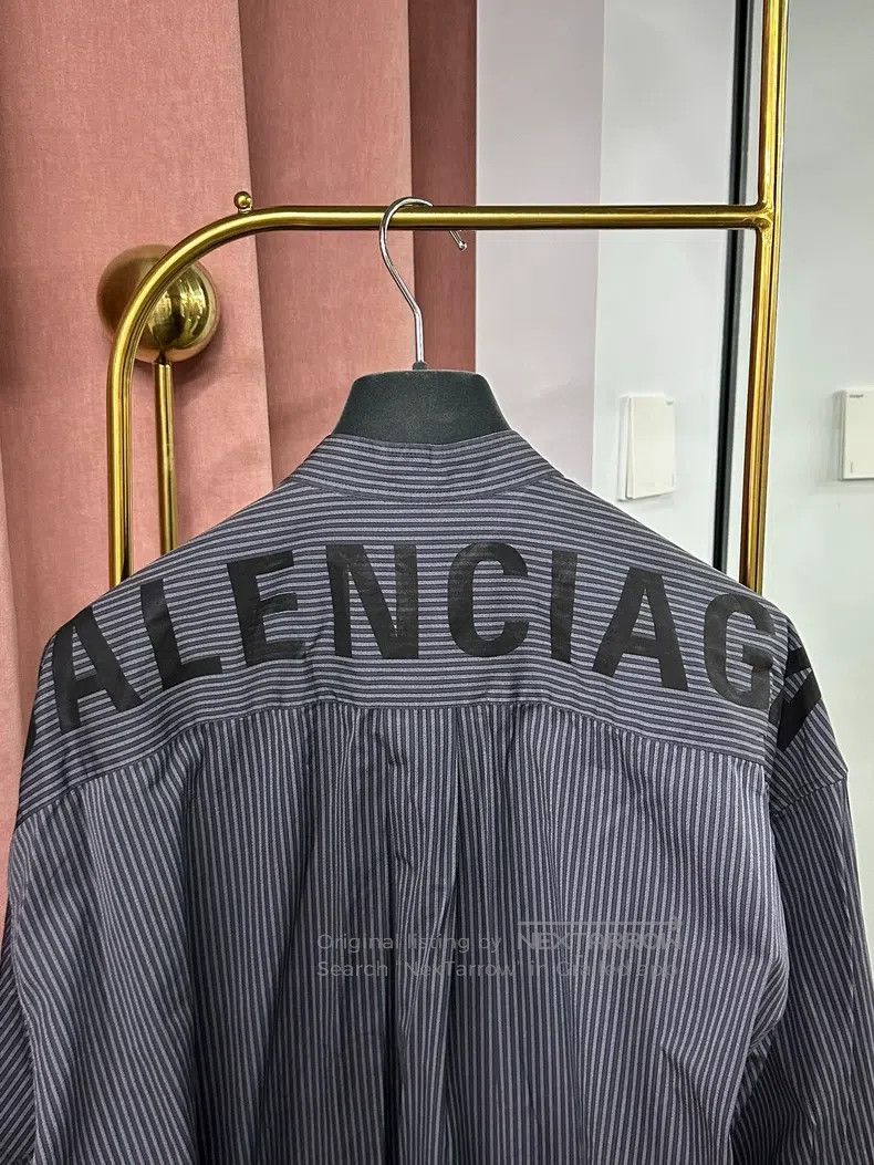 Balenciaga Balenciaga Long sleeve shirt with blue vertical stripes an Size XXS / US 00 / IT 34 - 4 Thumbnail