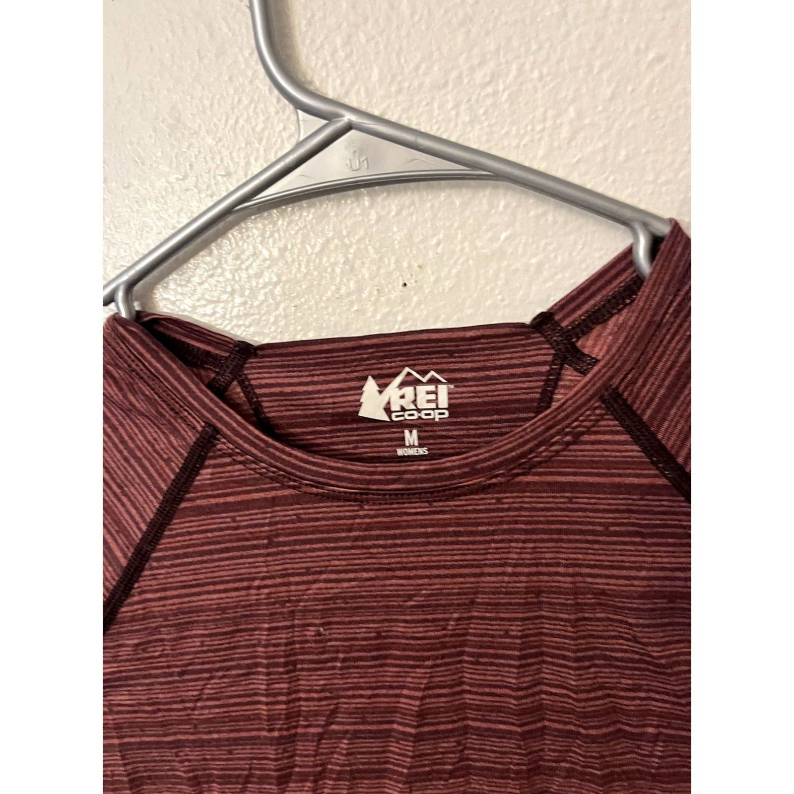 Vintage REI Shirt Womens M Pink Long Sleeve Women Base Layer Outdoor Hiking Light Size M / US 6-8 / IT 42-44 - 2 Thumbnail